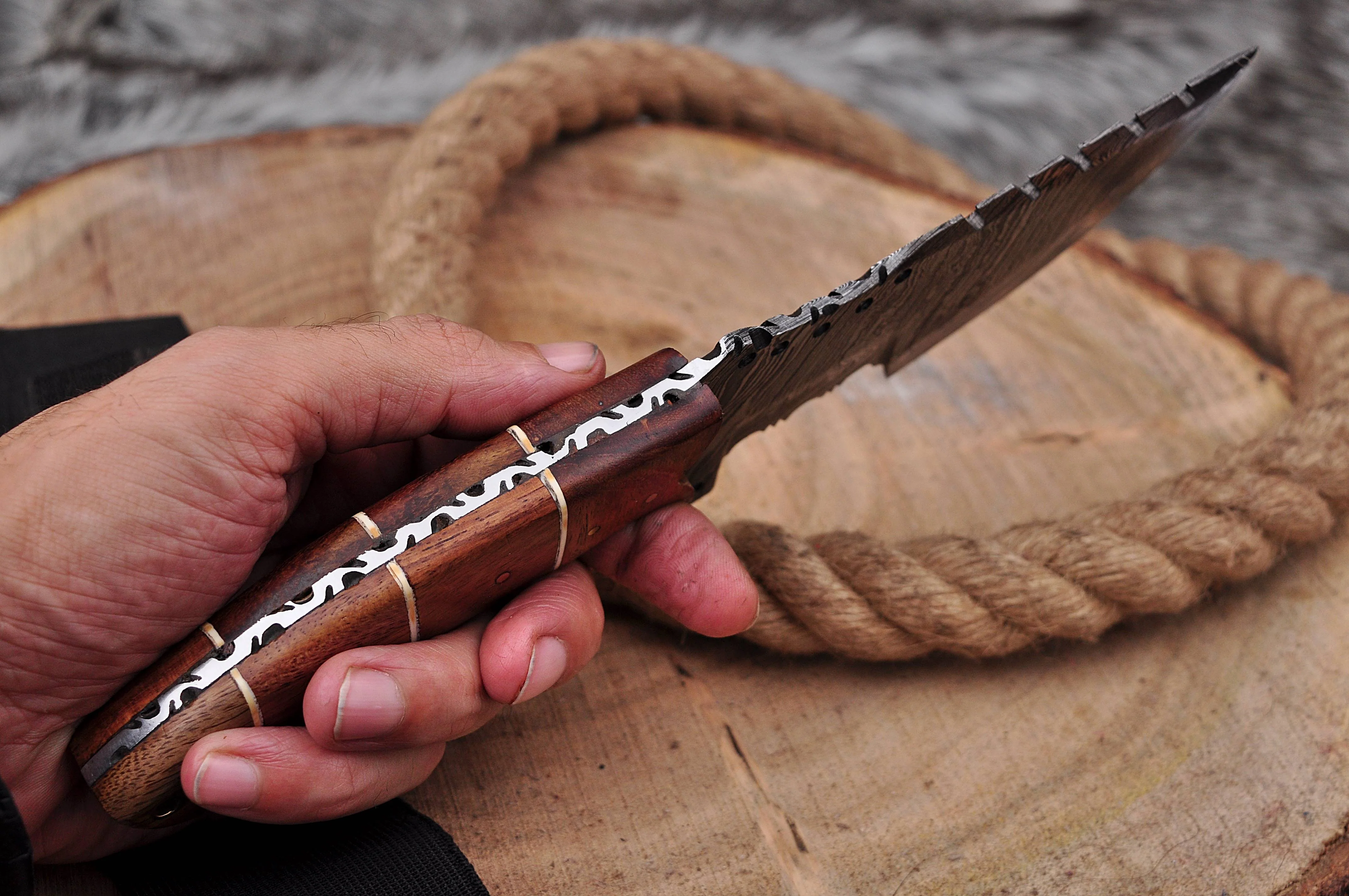 10”Custom Hand Made Forged Damascus Steel Tracker Hunting Camping Knife With Wood handle - Image 4