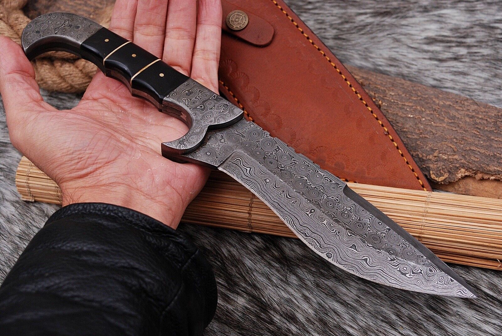 12 Custom Made Hunting Bowie knife Full Tang-bull Horn Handle with Genuine Leather sheath - Image 4