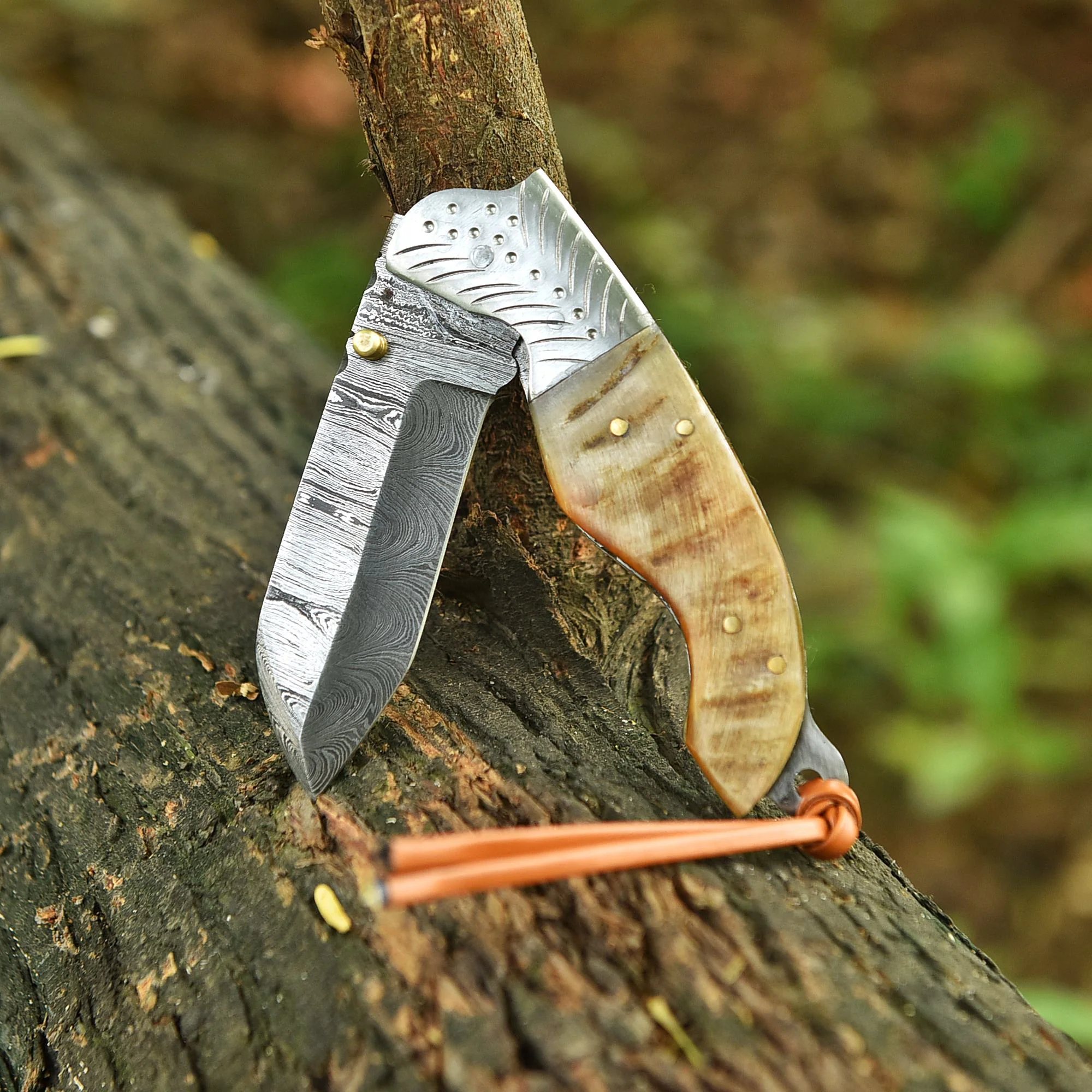 Adventure Hand Forged Damascus Folding Hunting Knife Ram Horn Handle - Image 5
