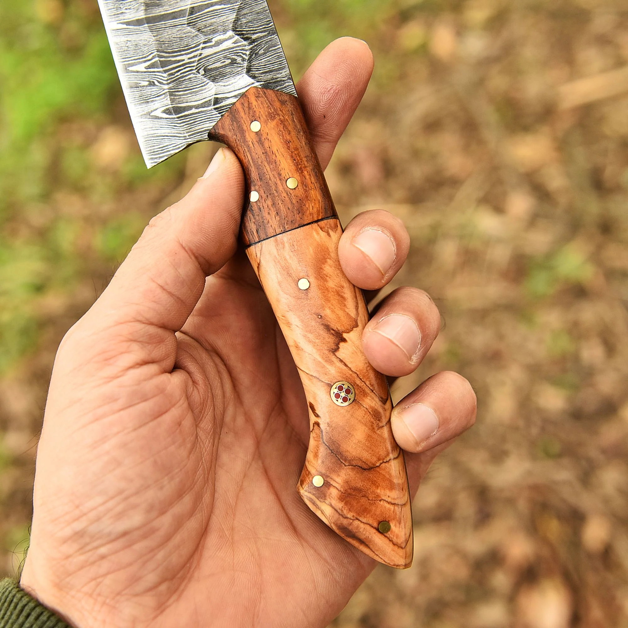 Artisan Damascus Steel Blade Chef Knife Professional Kitchen Tool - Image 5