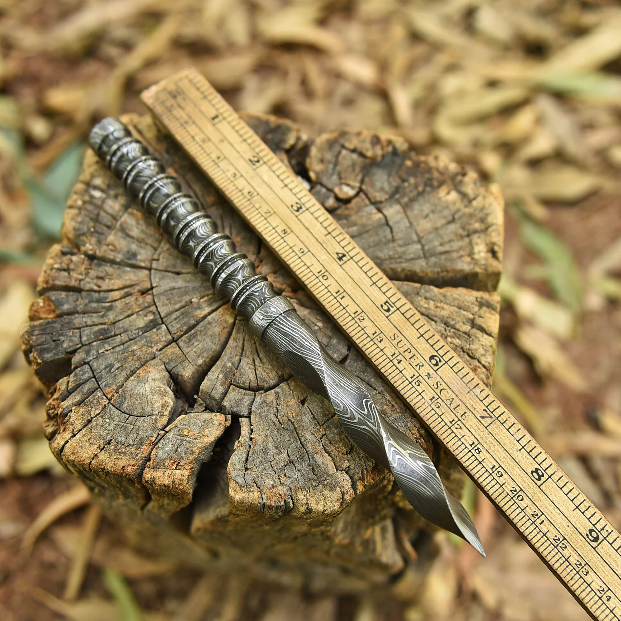 Artisan Forged Damascus Steel Twist Blade Medieval Inspired Dagger Knife - Image 4