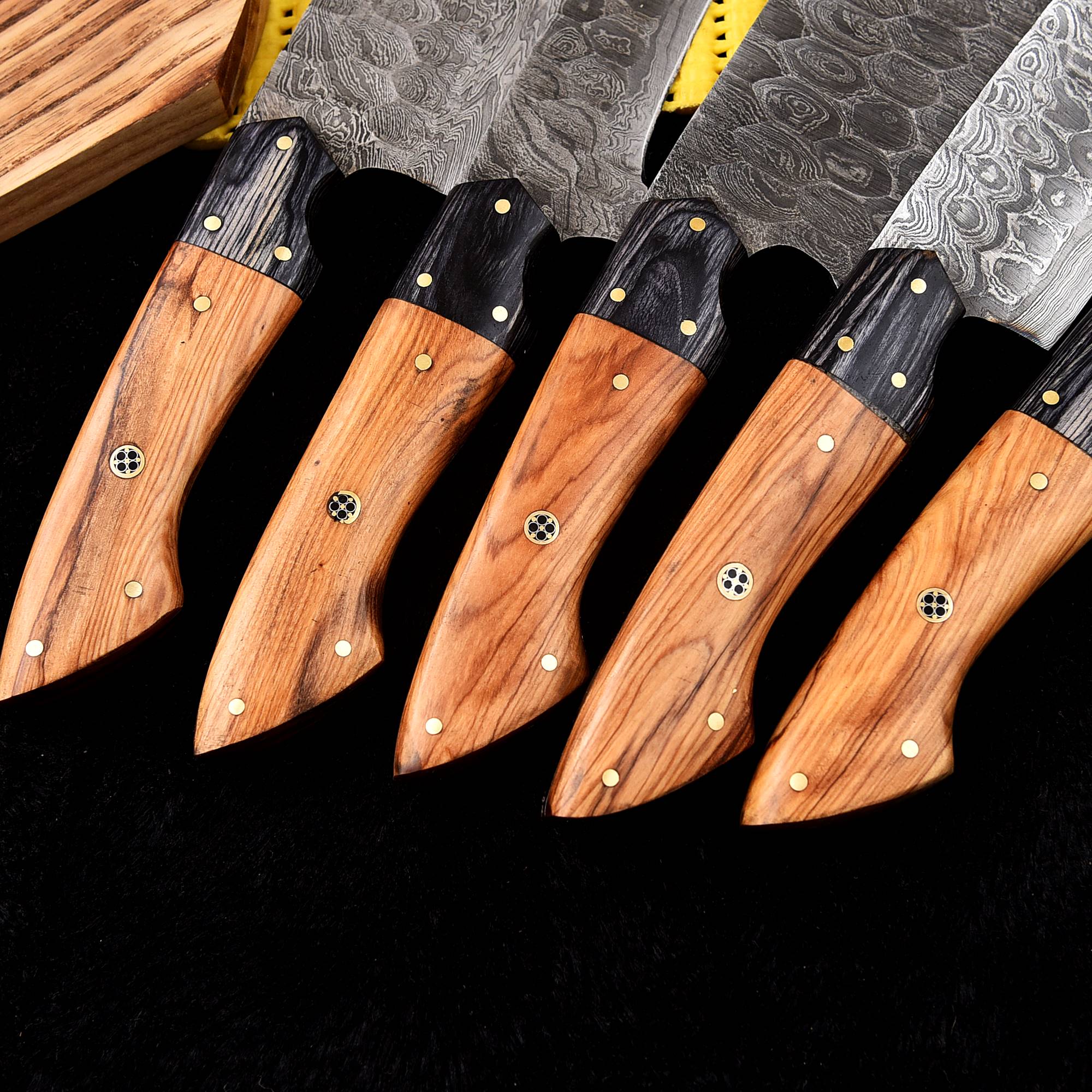 Artisan Handmade Damascus Steel Chef Knife - Professional Grade Culinary Tool X-220 - Image 3