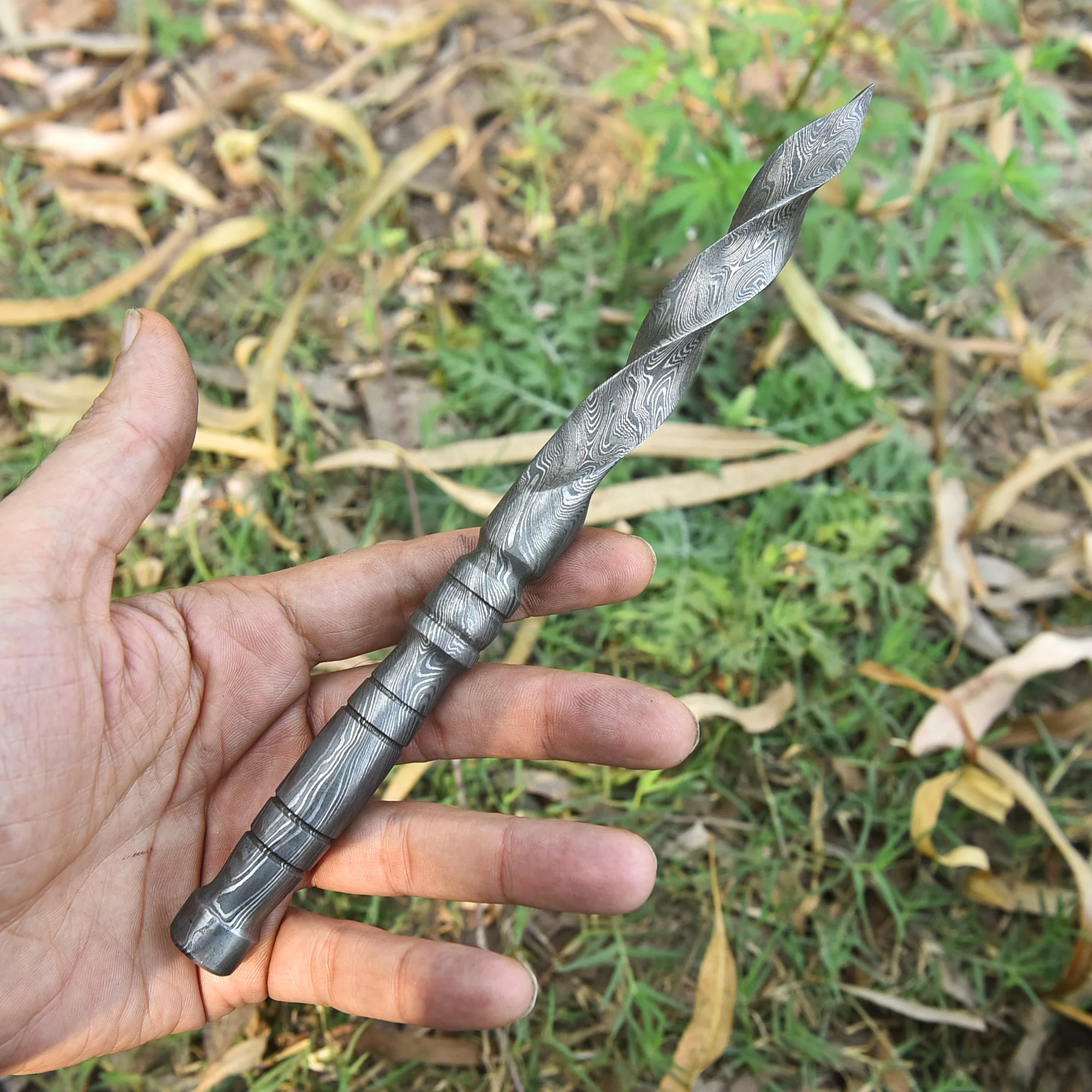 Custom Hand Forged Damascus Steel Double Edge Full Tang Dagger With Sheath - Image 3