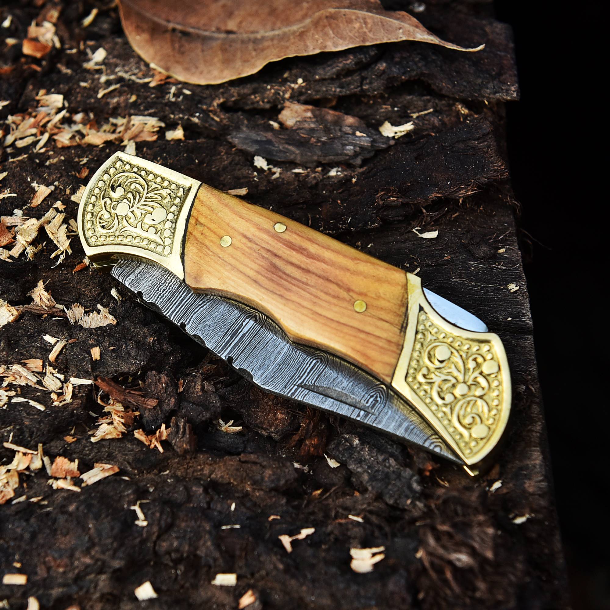 Custom Hand Forged Damascus Steel Folding Blade Pocket Knife- Olive Wood Handle - Image 4