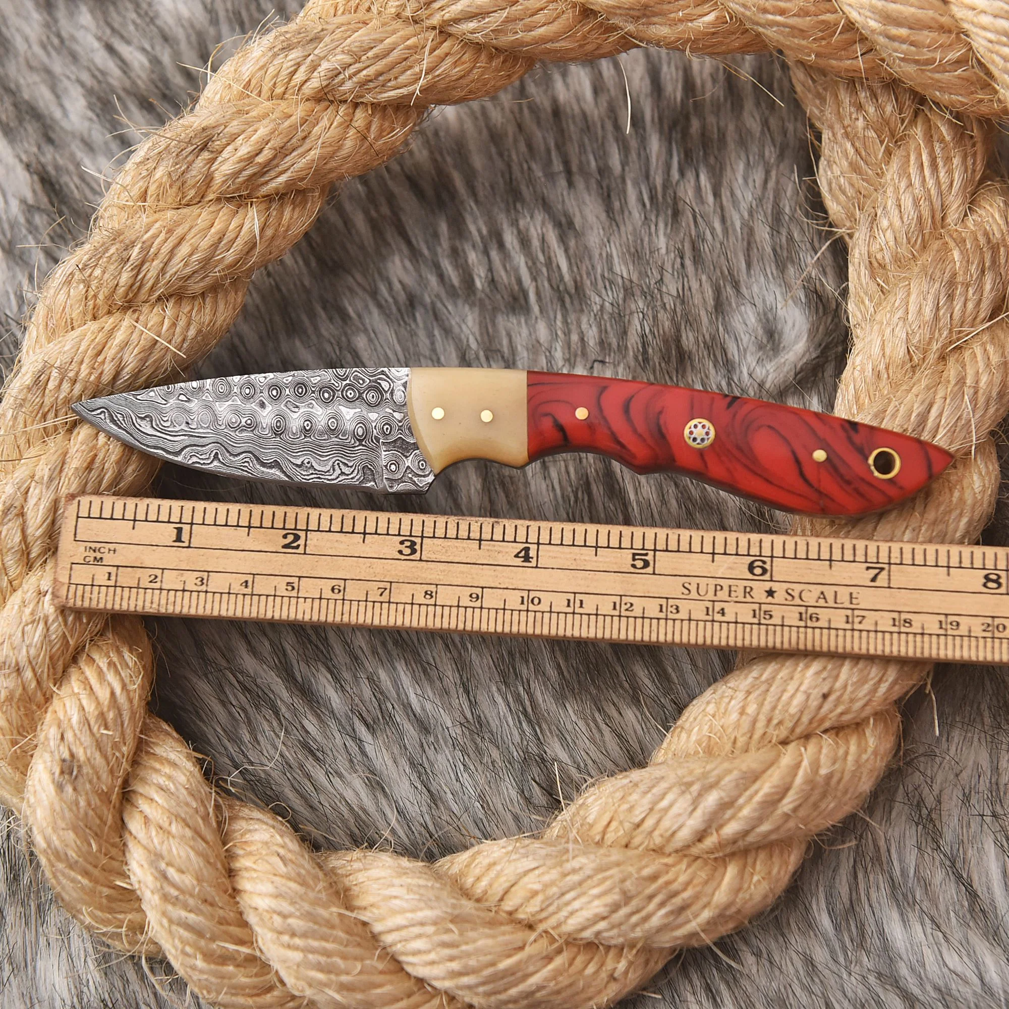 Custom Hand Forged Damascus Steel Skinner Knife Resin Camel Bone Handle - Image 4