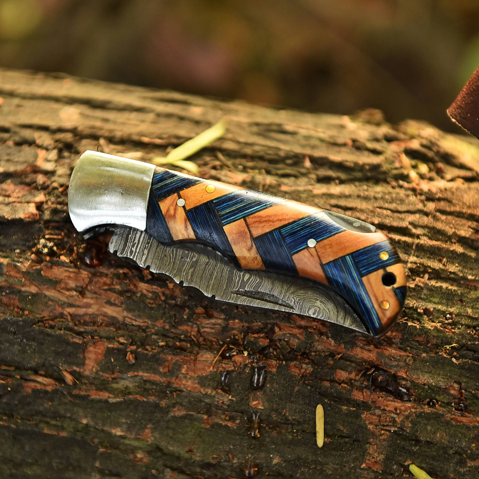 Custom Hand Forged Heavy Duty Damascus Steel Folding Blade Pocket Knife - Image 9