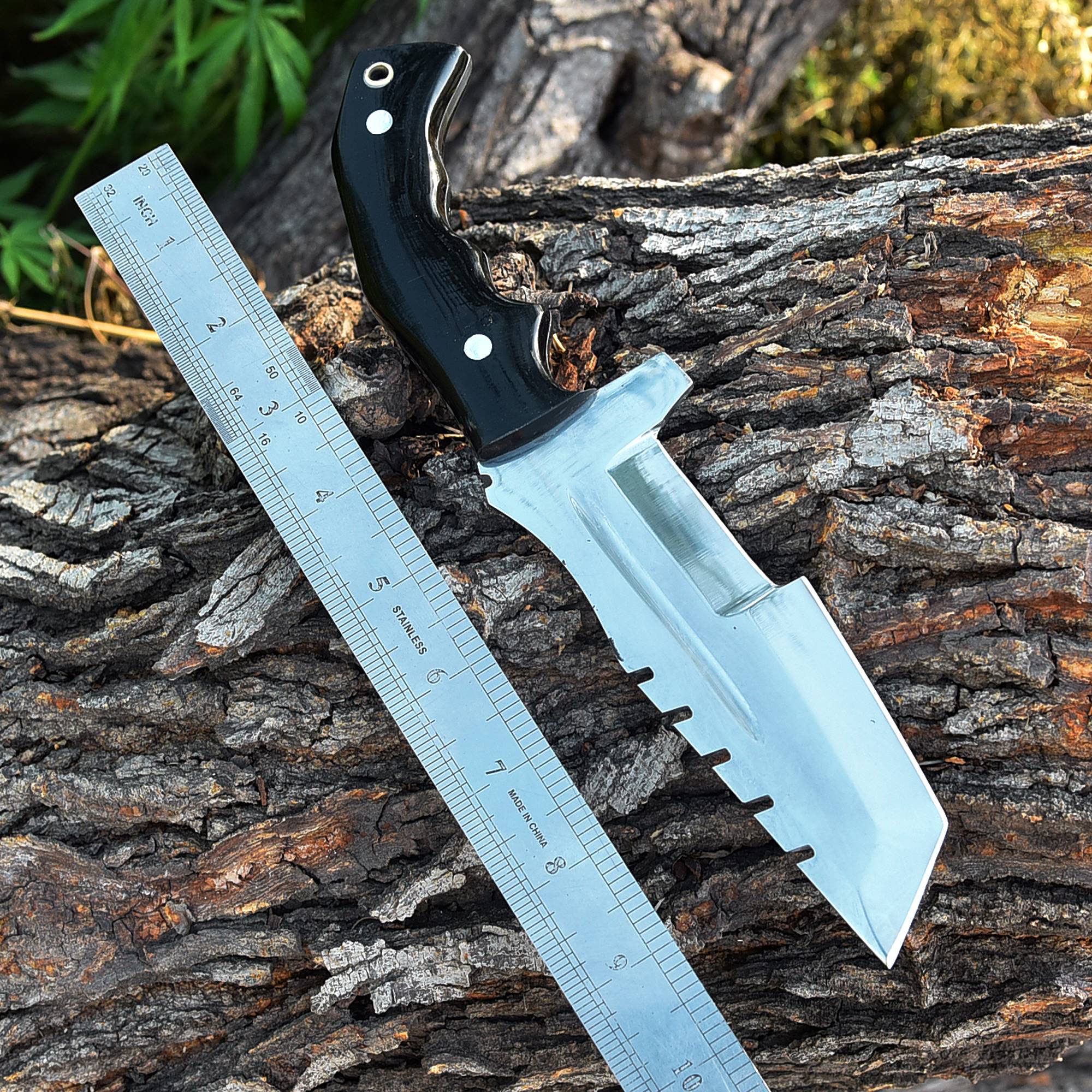 Custom Hand Made Forged D2 Steel Tracker Hunting Camping Knife With Horn Handle - Image 4