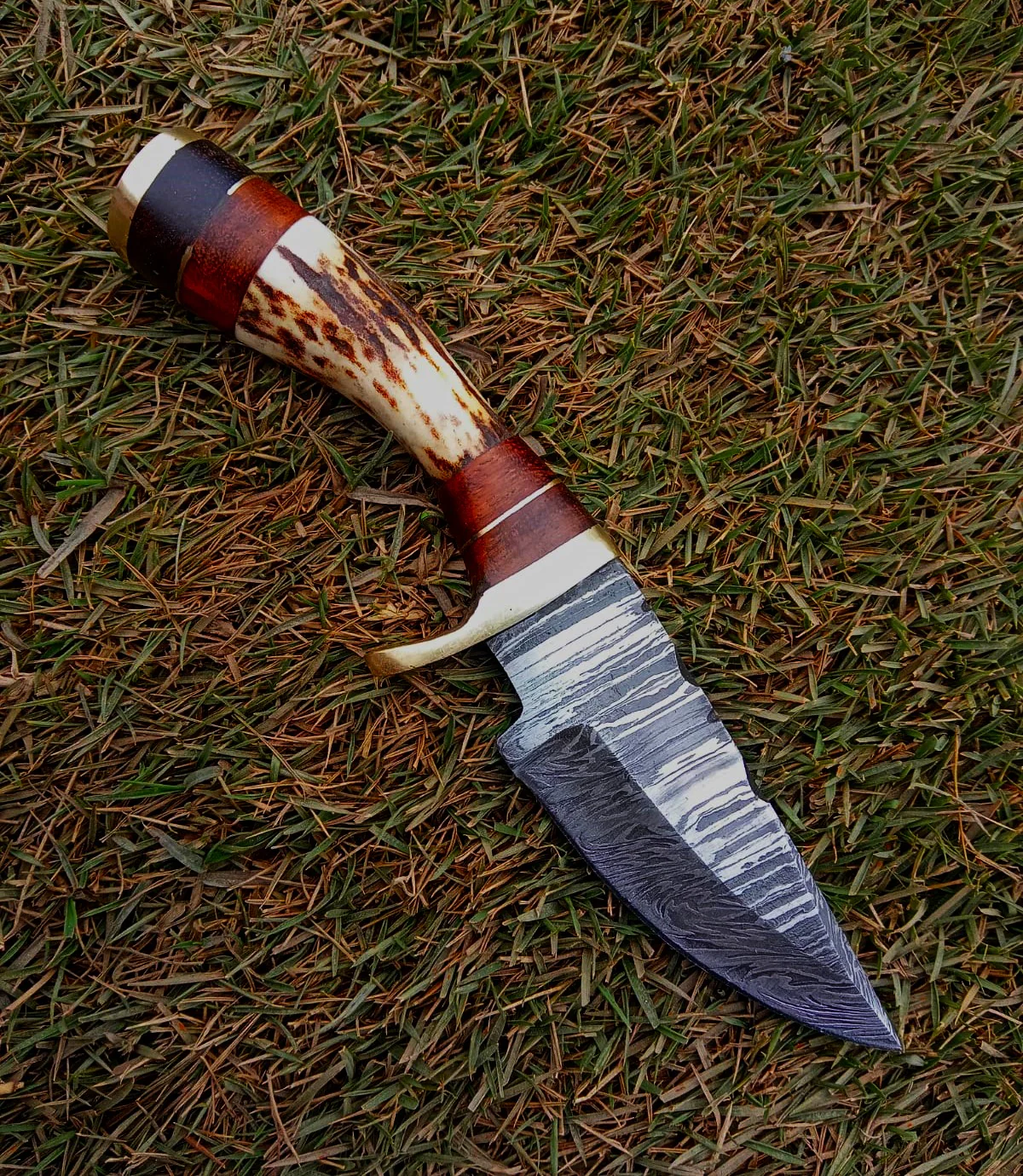 Custom Handmade Damascus Steel Blade Camping Skinner Knife Stage Handle - Image 3