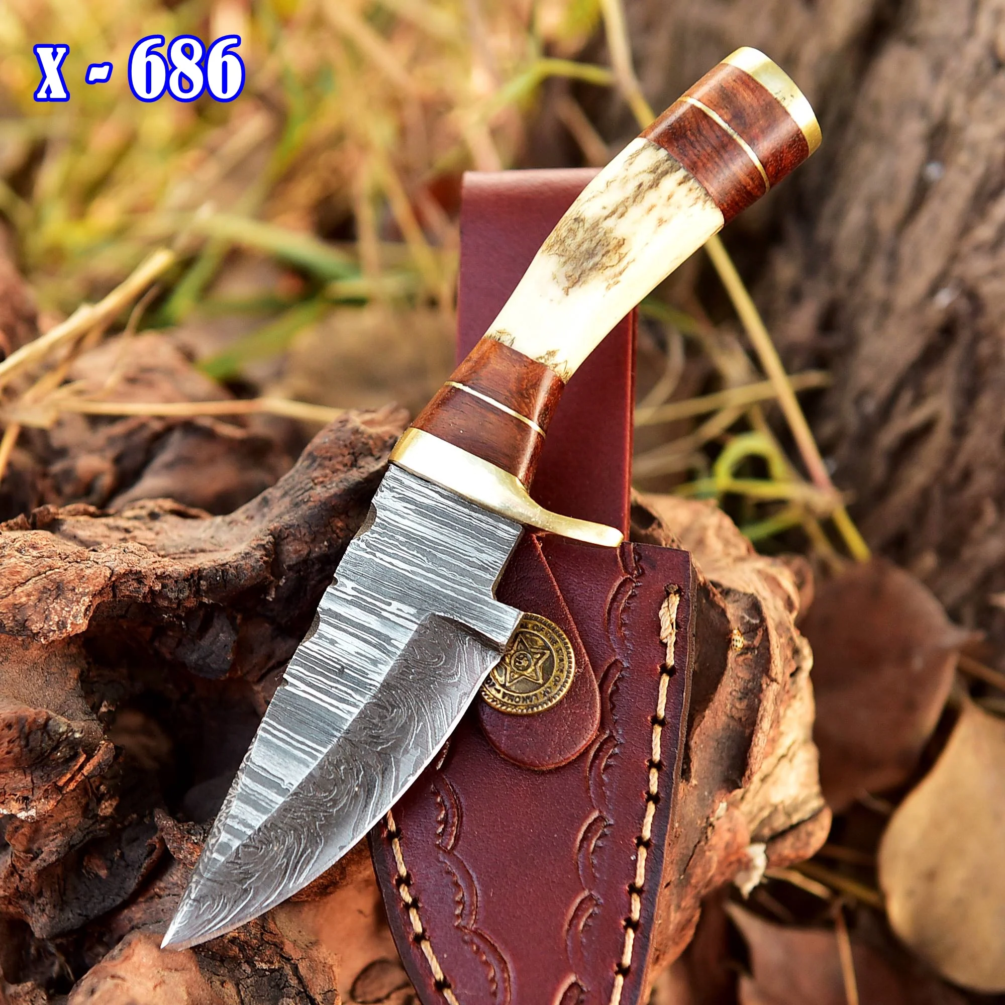 Custom Handmade Damascus Steel Blade Camping Skinner Knife Stage Handle - Image 5