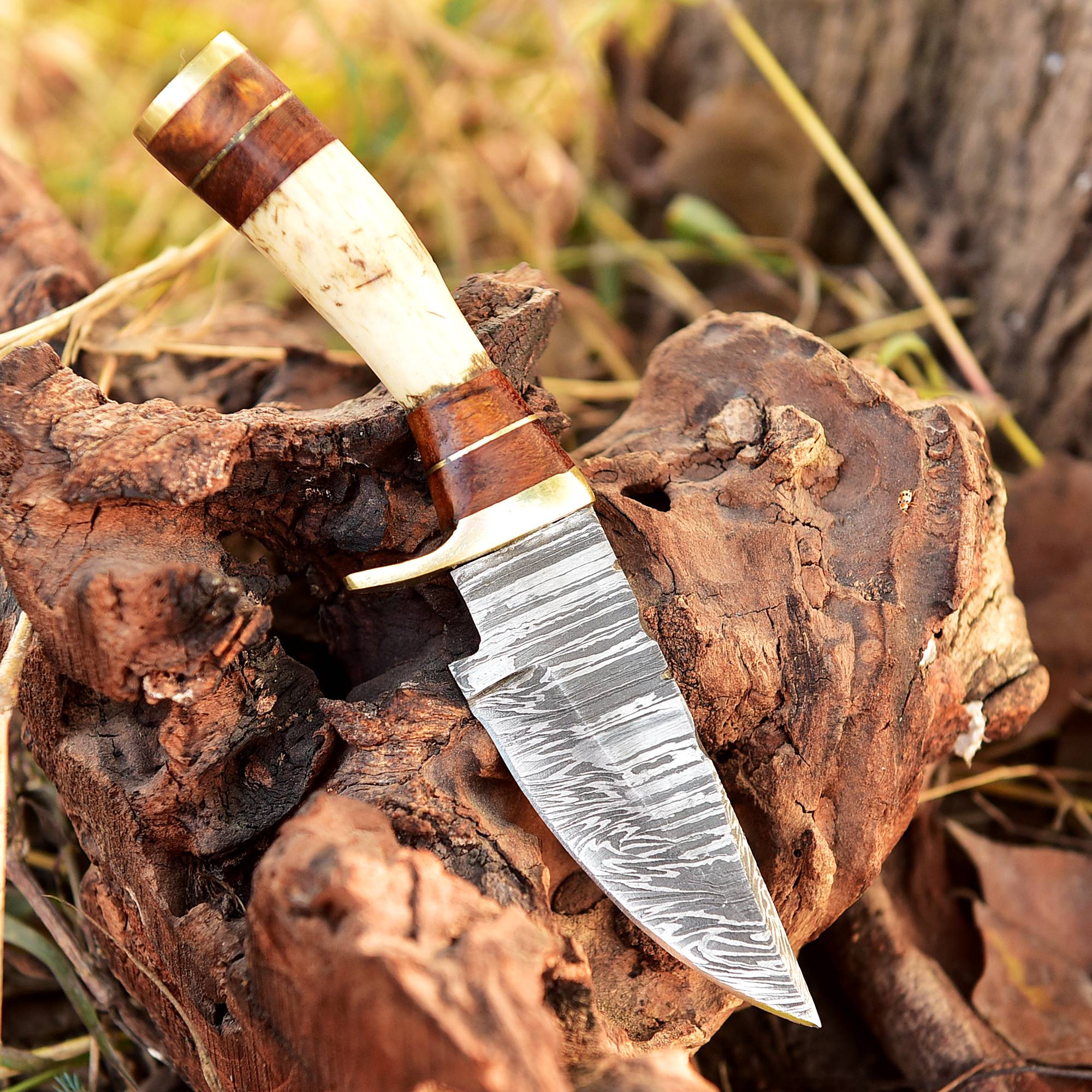 Custom Handmade Damascus Steel Blade Camping Skinner Knife Stage Handle - Image 6