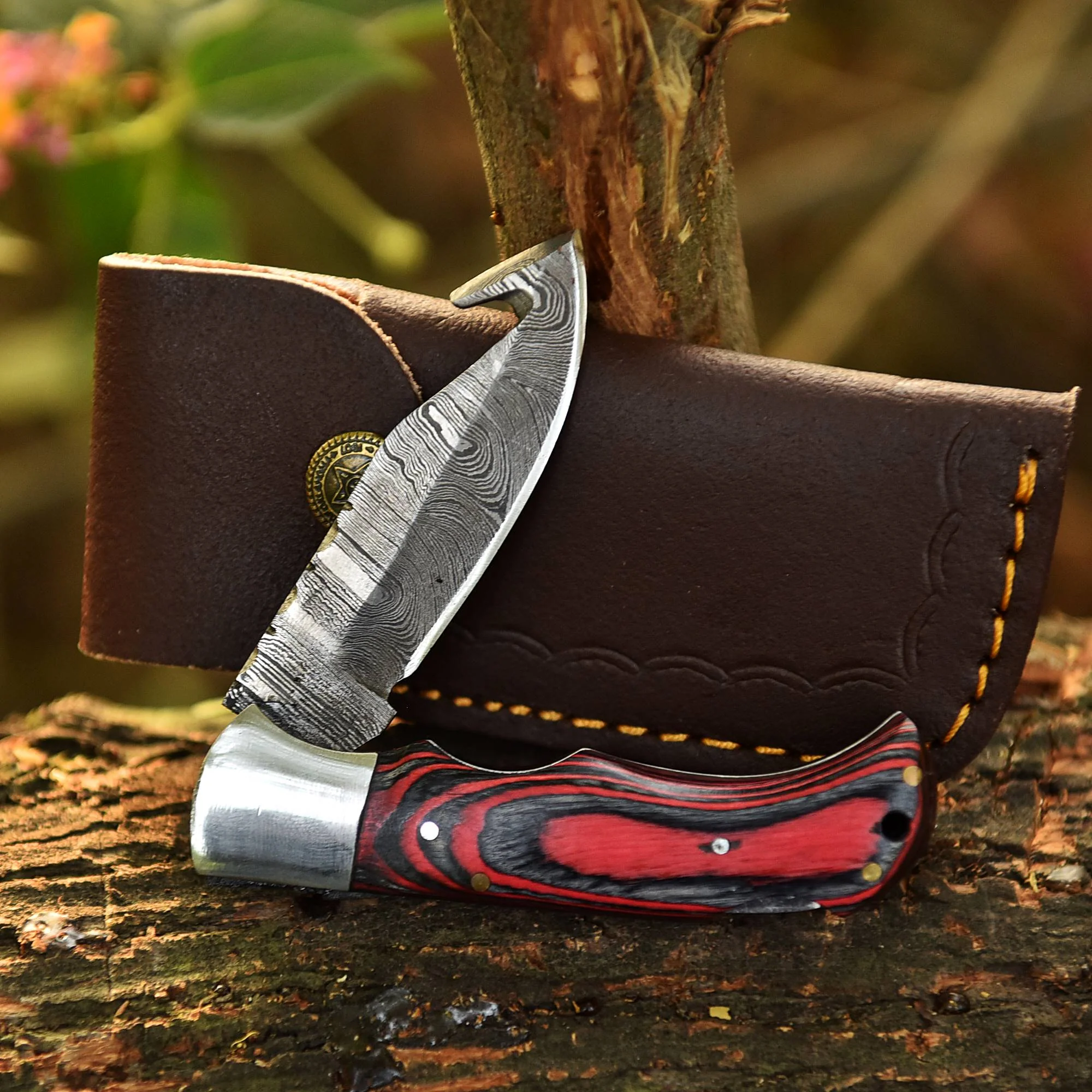 Custom Handmade Damascus Steel Folding Gut Hook Blade Pocket Knife - Image 4