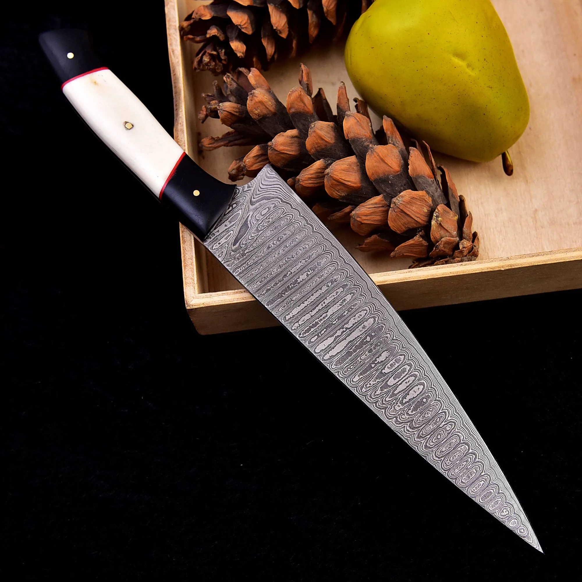 Custom Made Damascus Steel Chef Knife Kitchen Knife Bone & Bull Horn Handle - Image 4