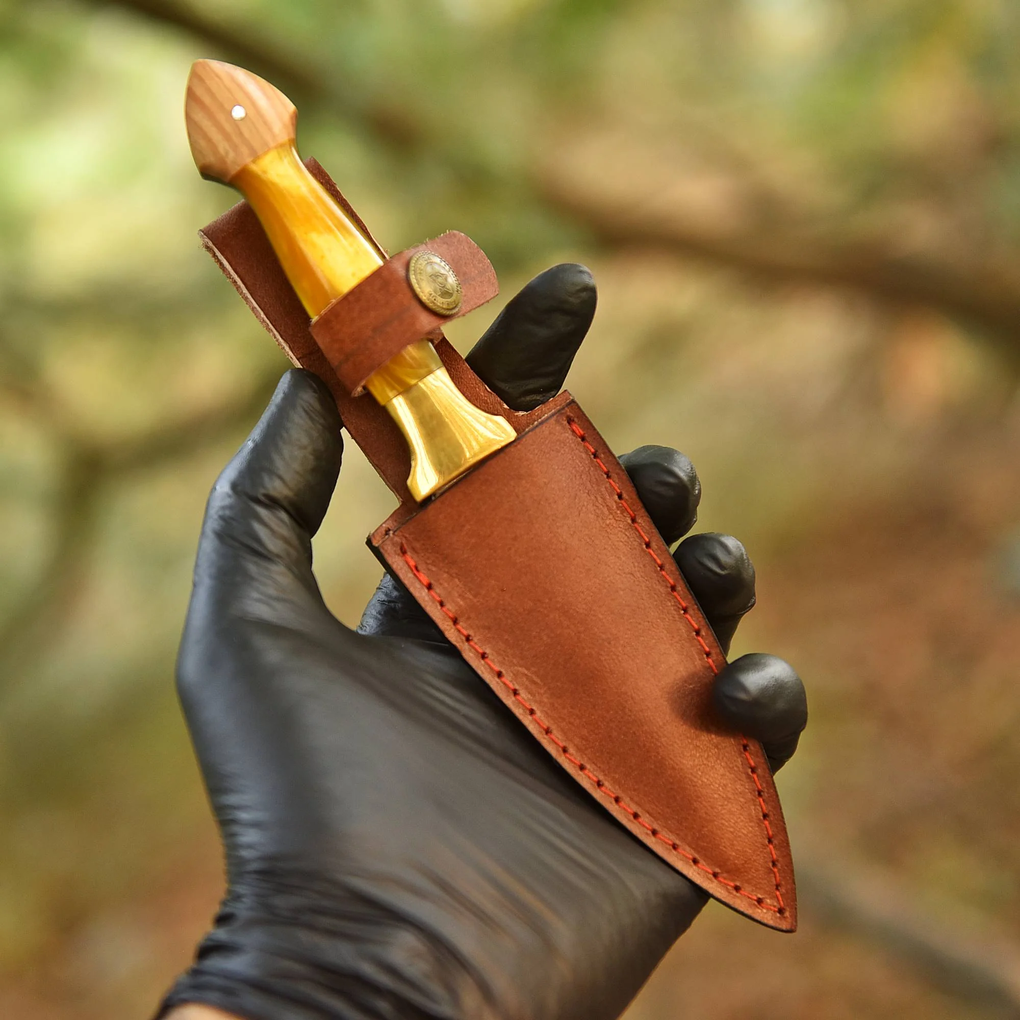 Elite Handcrafted Outdoor Adventure D2 Double Edge Dagger With Sheath - Image 5