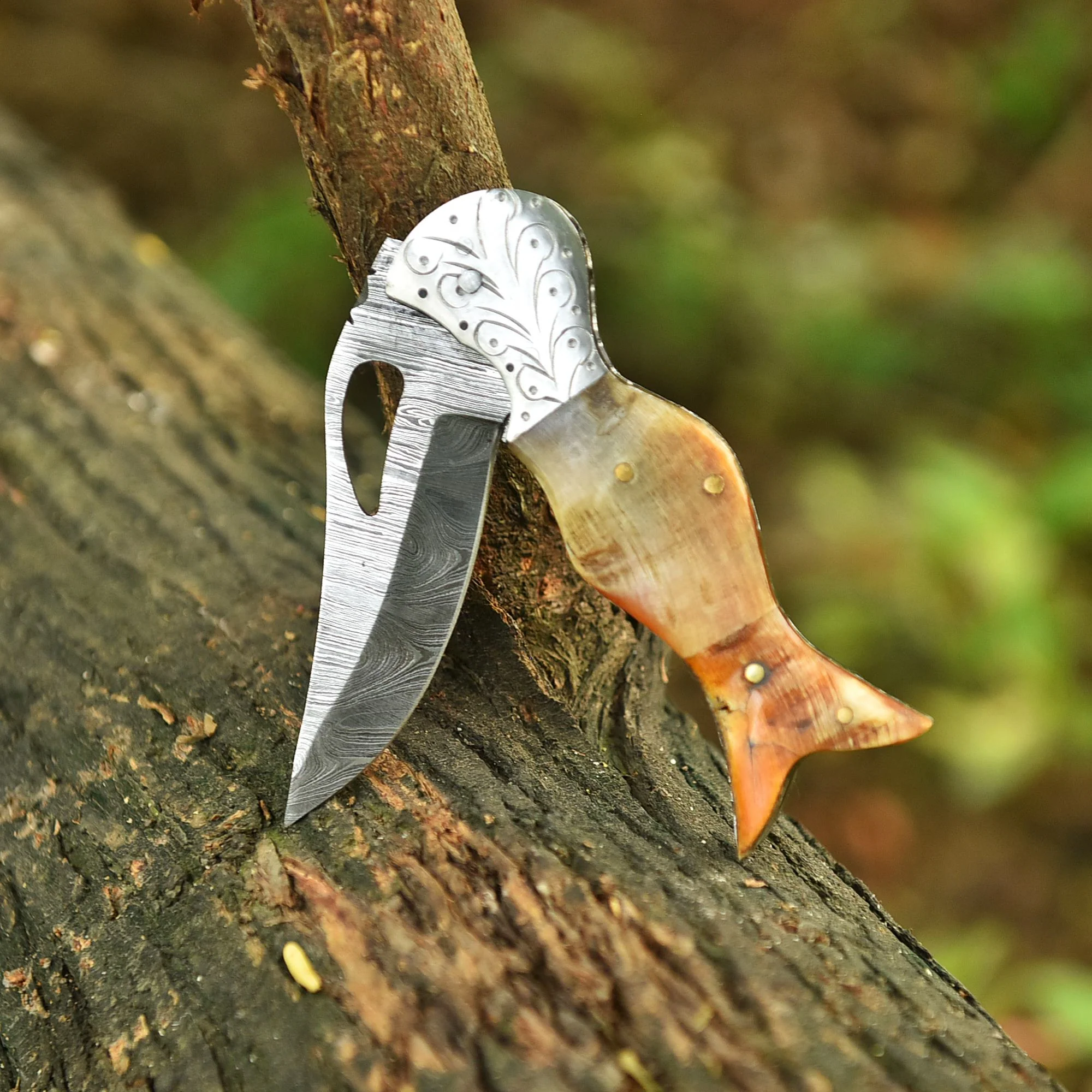 Elite Handmade EDC Folding Knife Damascus Blade Ram Horn Handle - Image 4