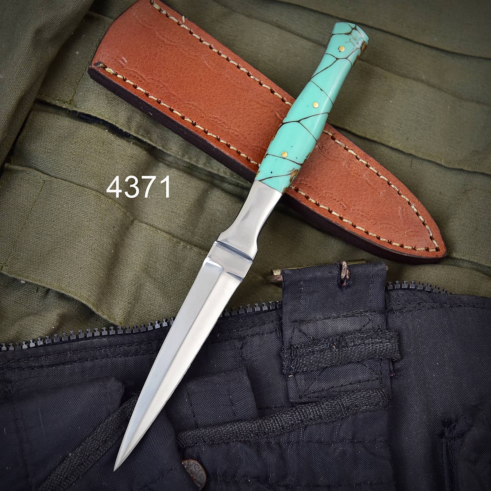 German Best Outdoor Boot Knife Double Edged Fixed Blade - Resin Handle Steel Bolster x-267 - Image 3