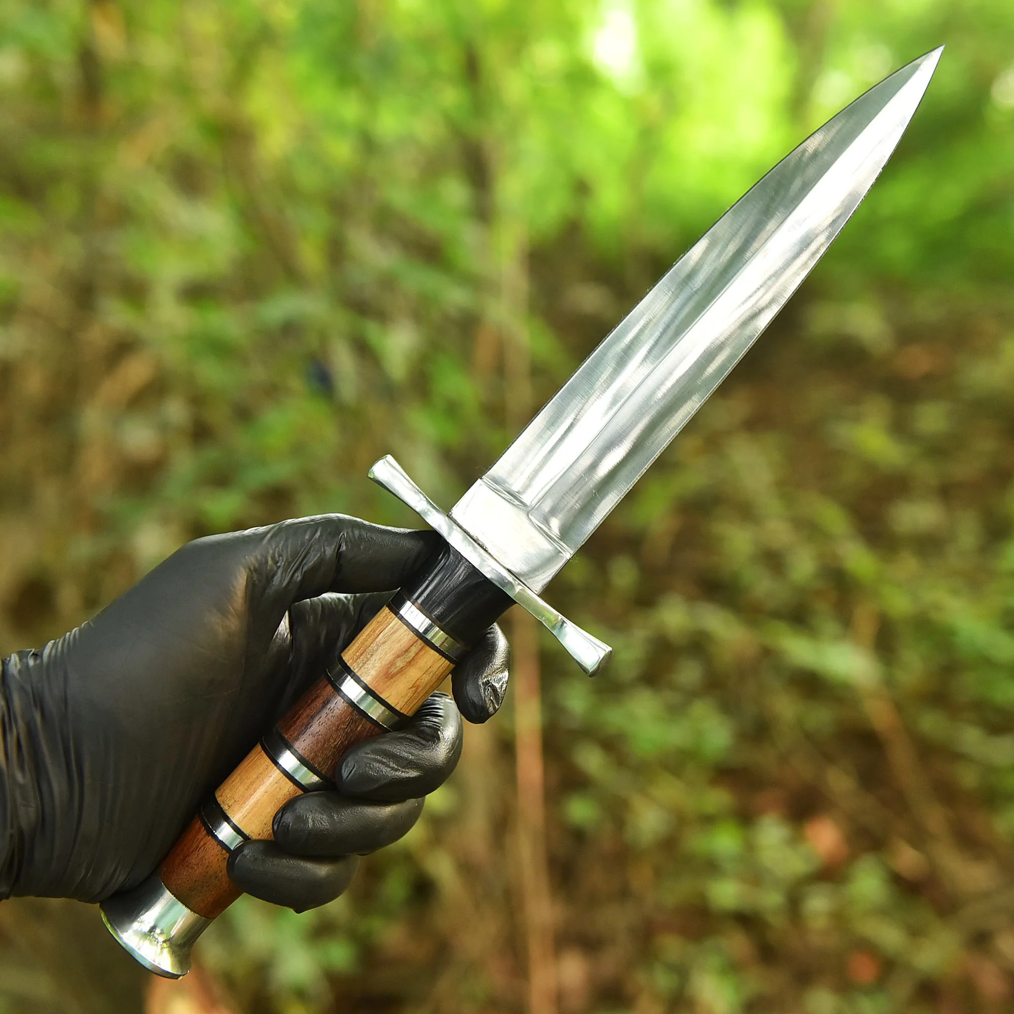 Hand Forged Carbon Steel Hunting Dagger Knife Wood Resin Steel Handle - Image 3
