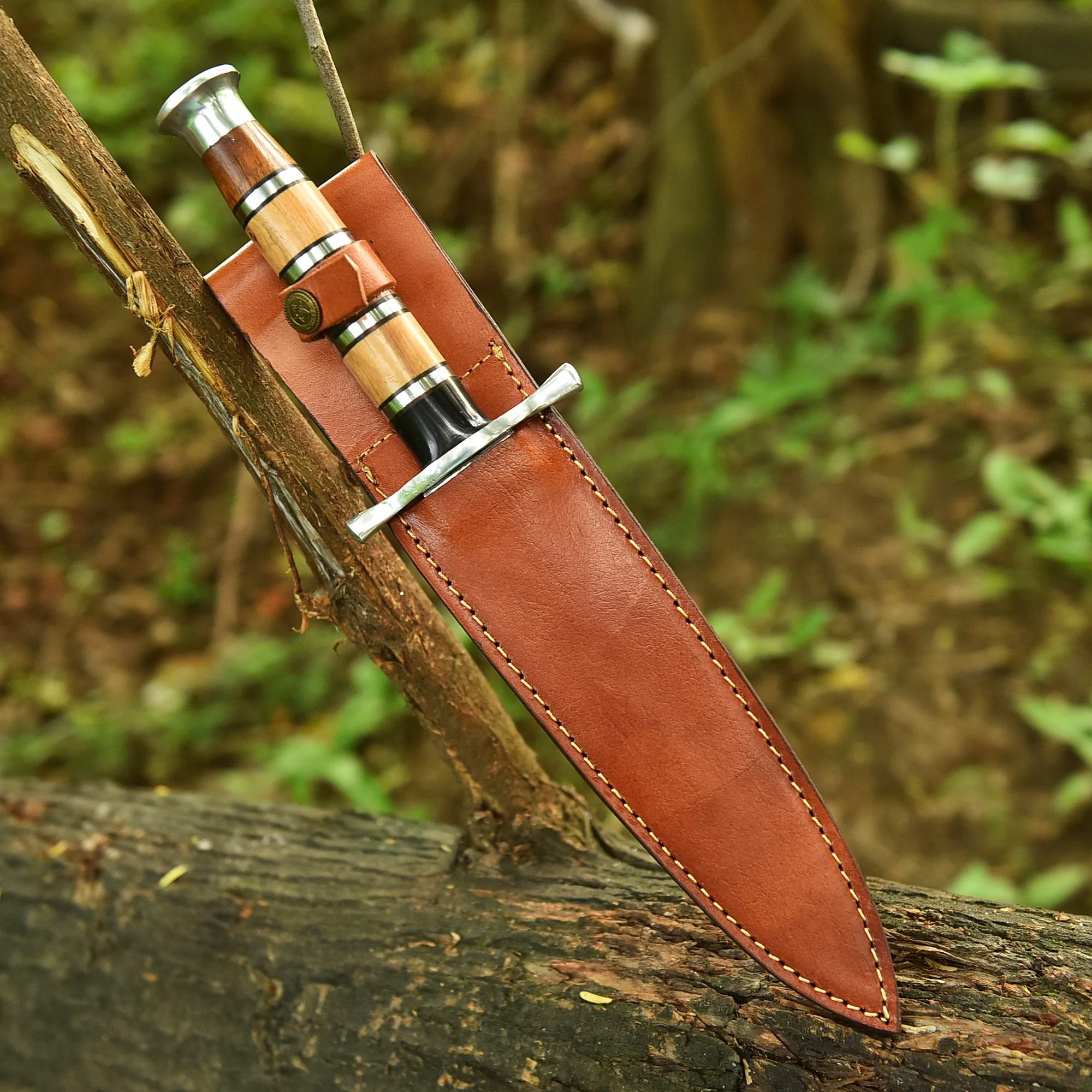 Hand Forged Carbon Steel Hunting Dagger Knife Wood Resin Steel Handle - Image 5