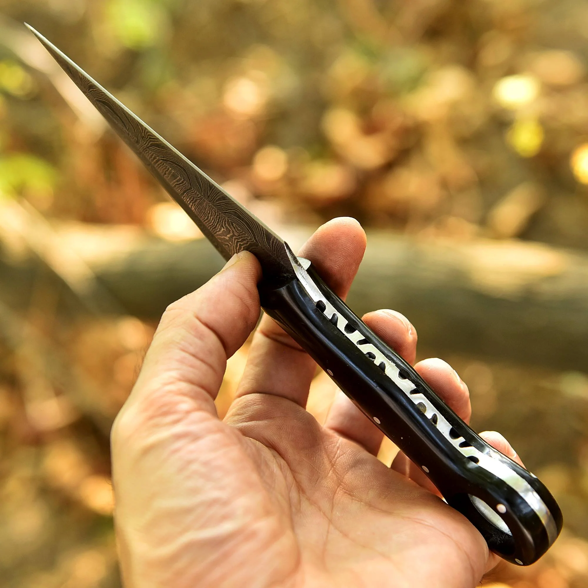 Hand Forged Damascus Steel Double Edge Full Tang Dagger Resin Handle - Image 4