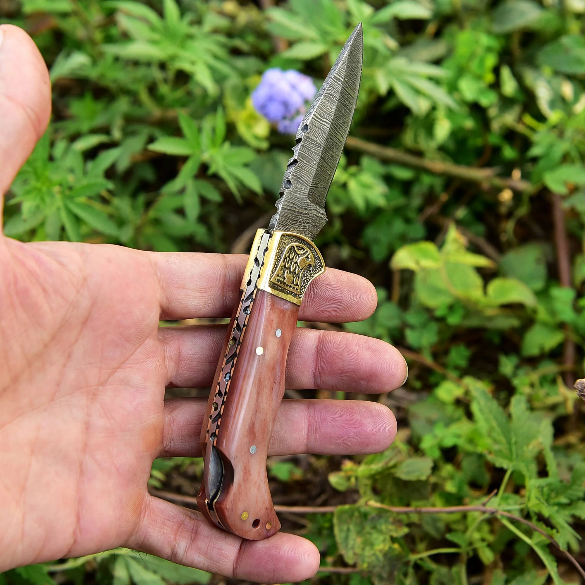 Hand Made Damascus Hunting Folding Knife With Brass Bolster & Bone Handle x751 - Image 3