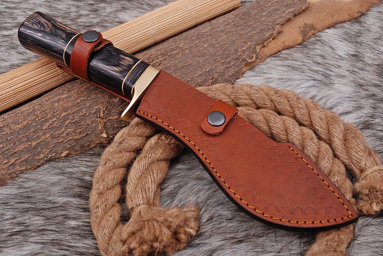 Hand Made Forged Damascus Steel Traditional Gurkha Kukri Knife Brass Guard Pakka Wood Handle - Image 5