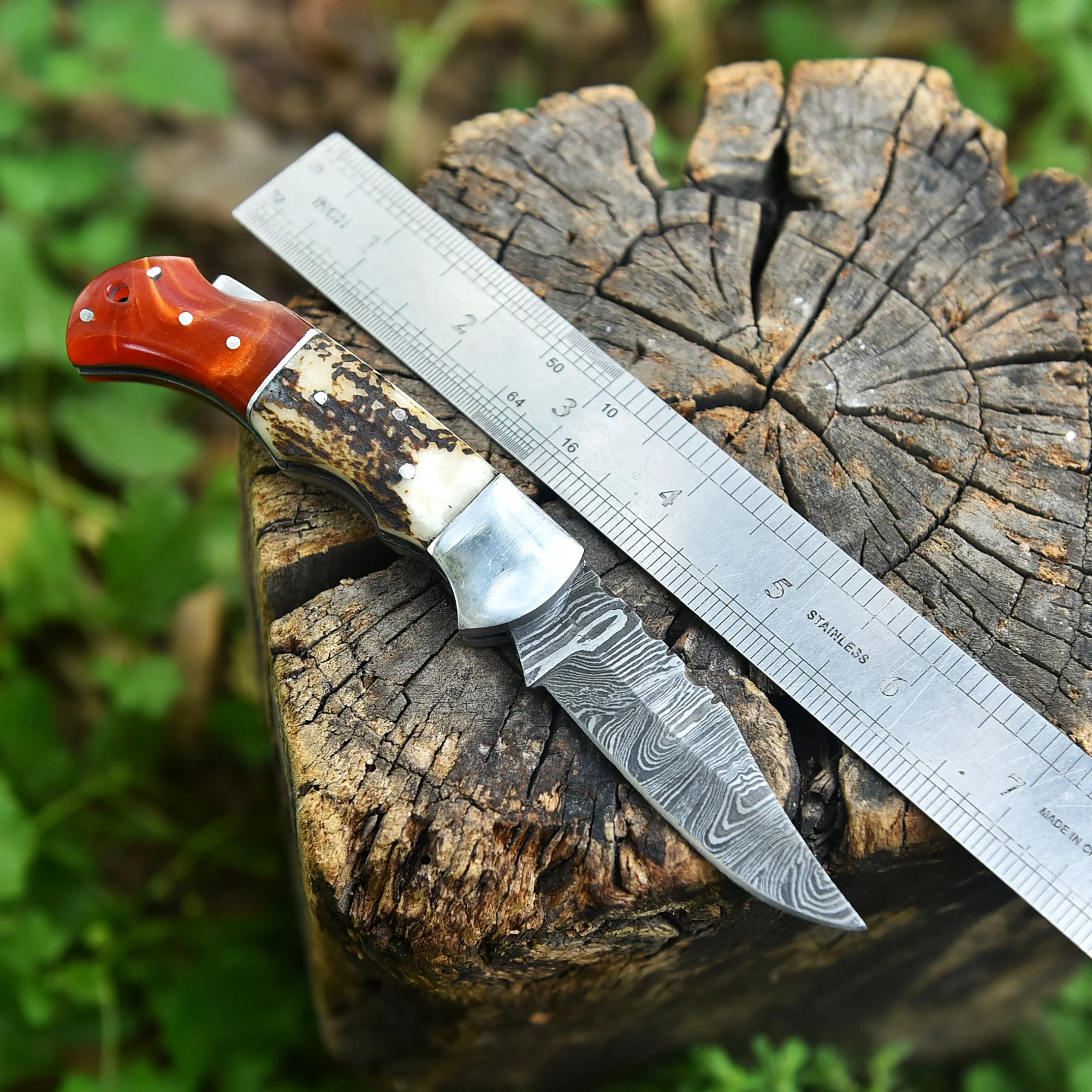 Handcrafted Damascus Steel Blade Folding Hunting Outing EDC Knife - Image 2