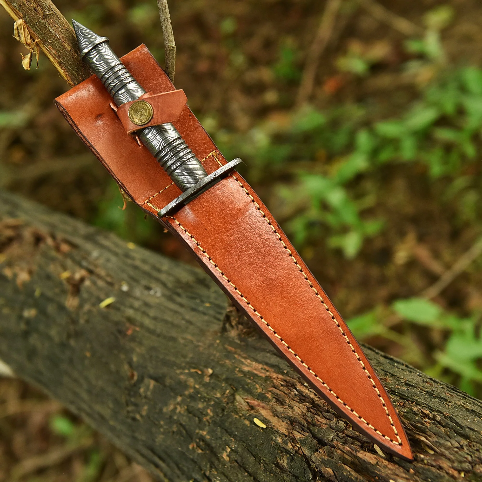 Handcrafted Damascus Steel Dagger Full Tang Fixed Blade Collector Knife - Image 5