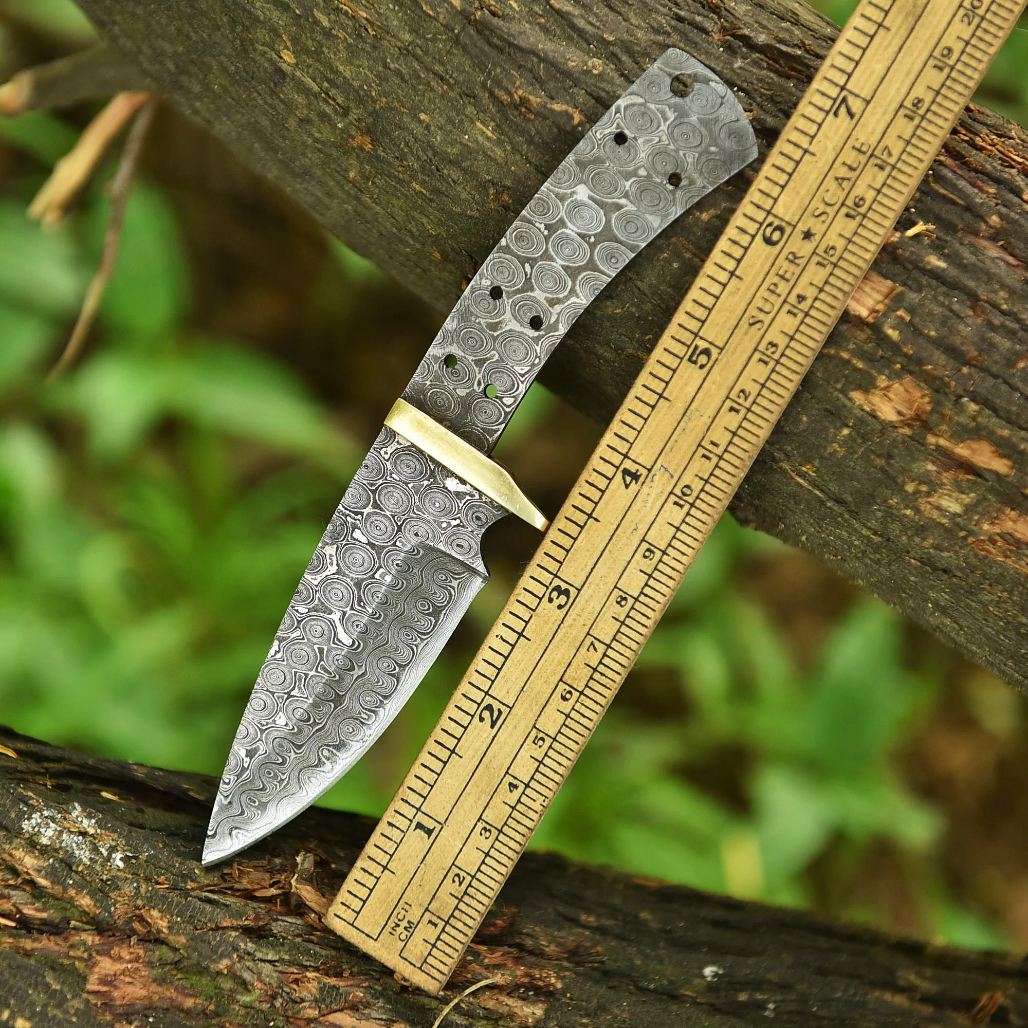 Handcrafted Damascus Steel Fixed Blade Blank Blade Knife Brass Guard - Image 5