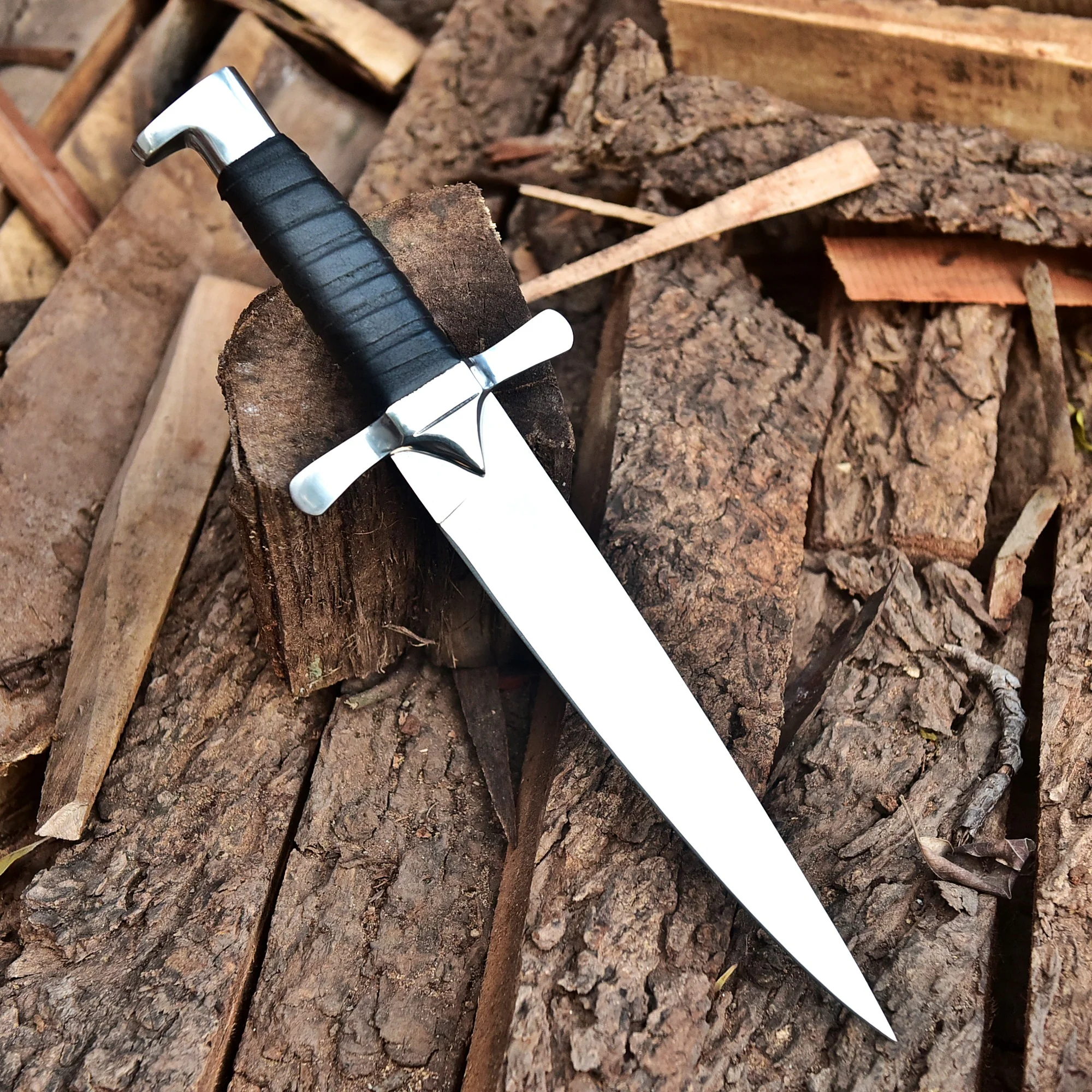 Handmade D2 Hunting Carbon Steel Fix Blade Knife Leather Handle With Sheath - Image 3