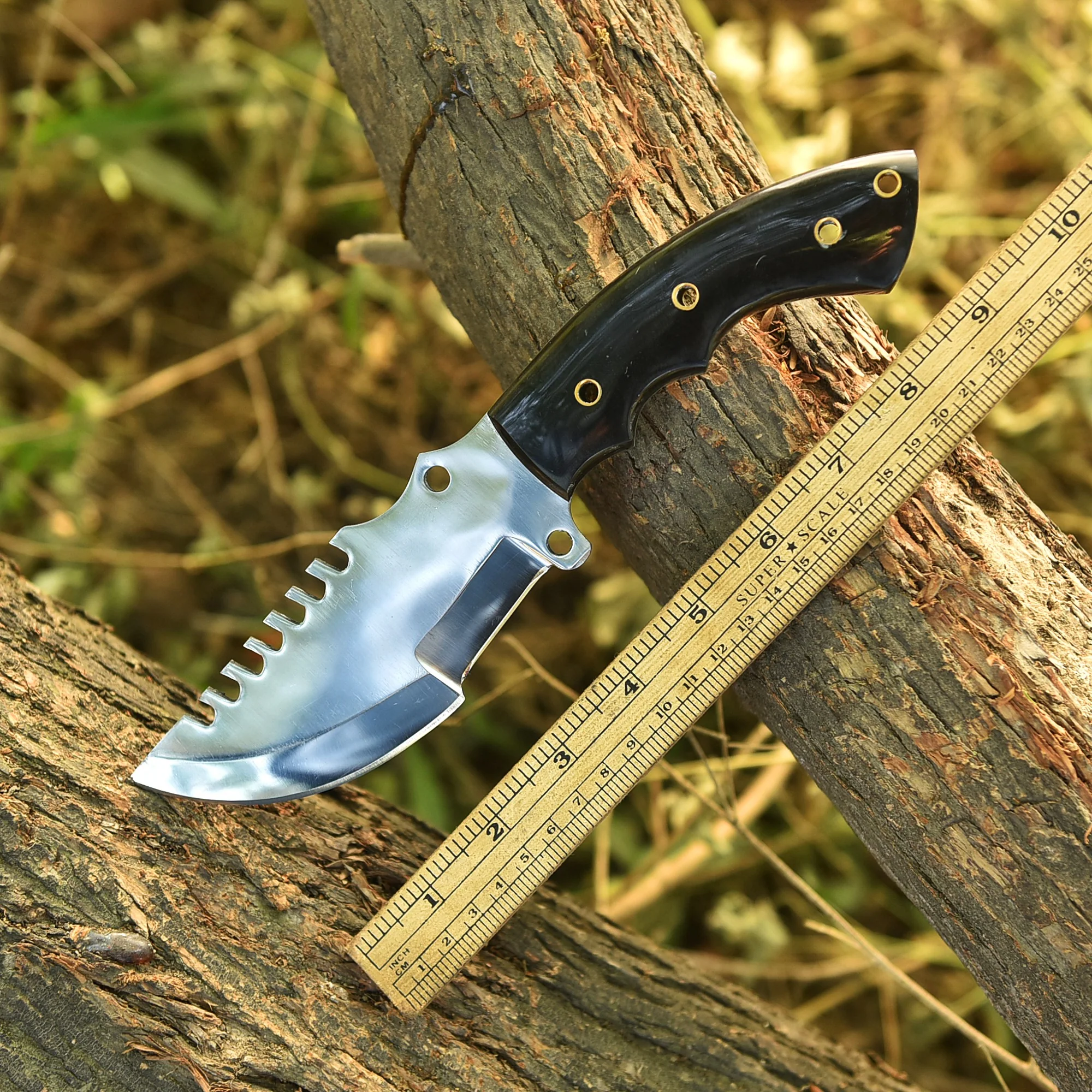 Handmade D2 Steel Hunting Tracker Knife Full Tang Fix Blade - Resin Handle - Image 4