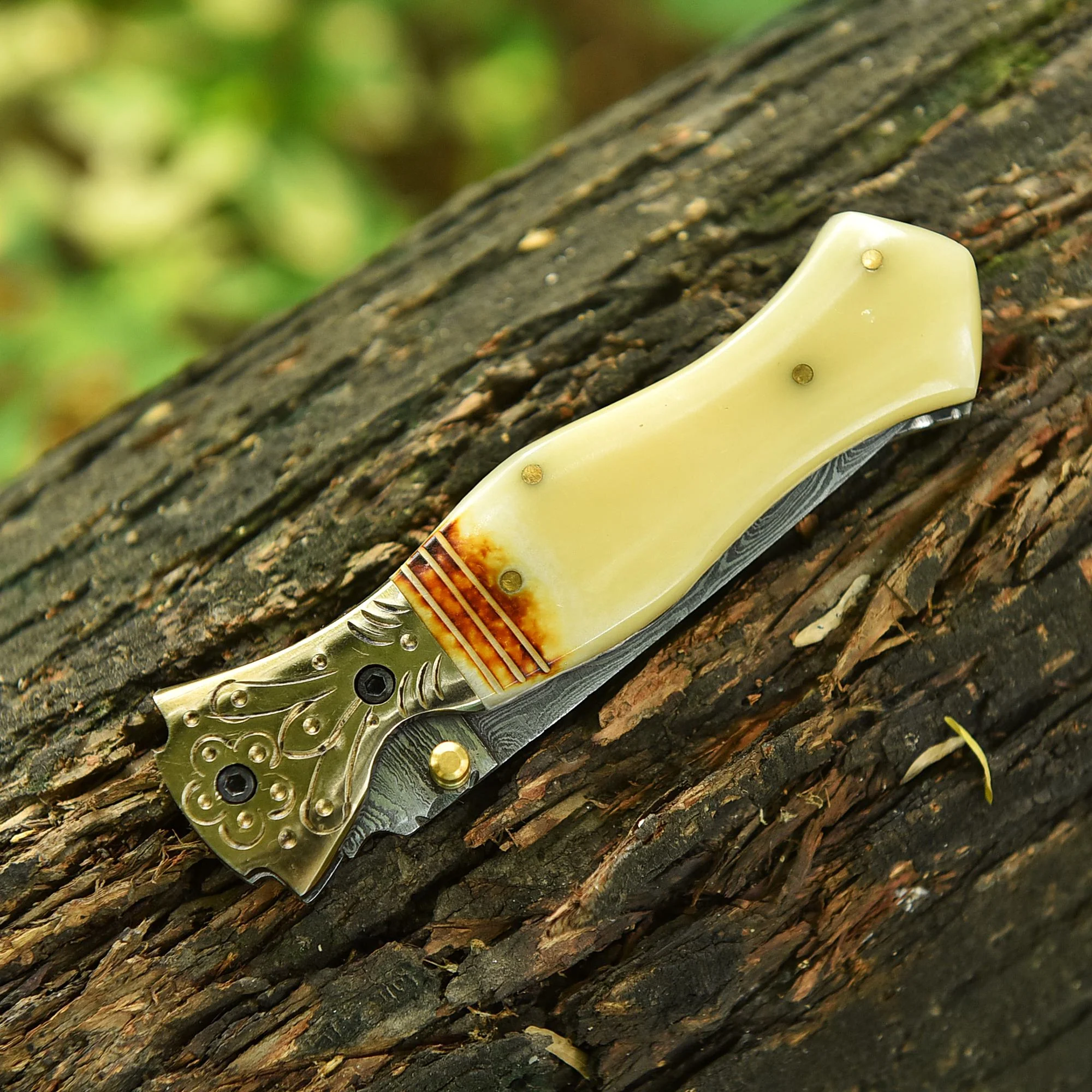Handmade Damascus Double Edge Dagger Blade Pocket Knife Camel Bone Handle - Image 6