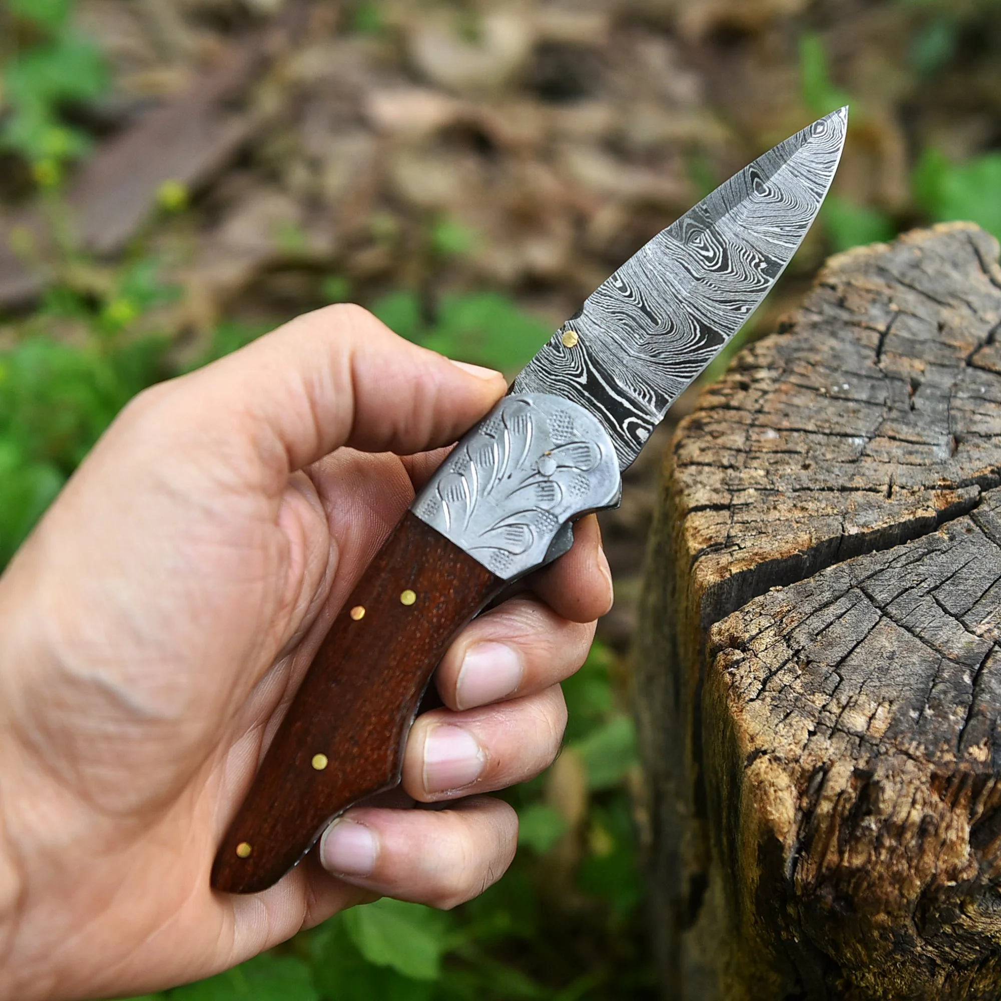 Handmade Damascus Folding Blade Pocket Knife Premium Everyday Carry Tool - Image 3