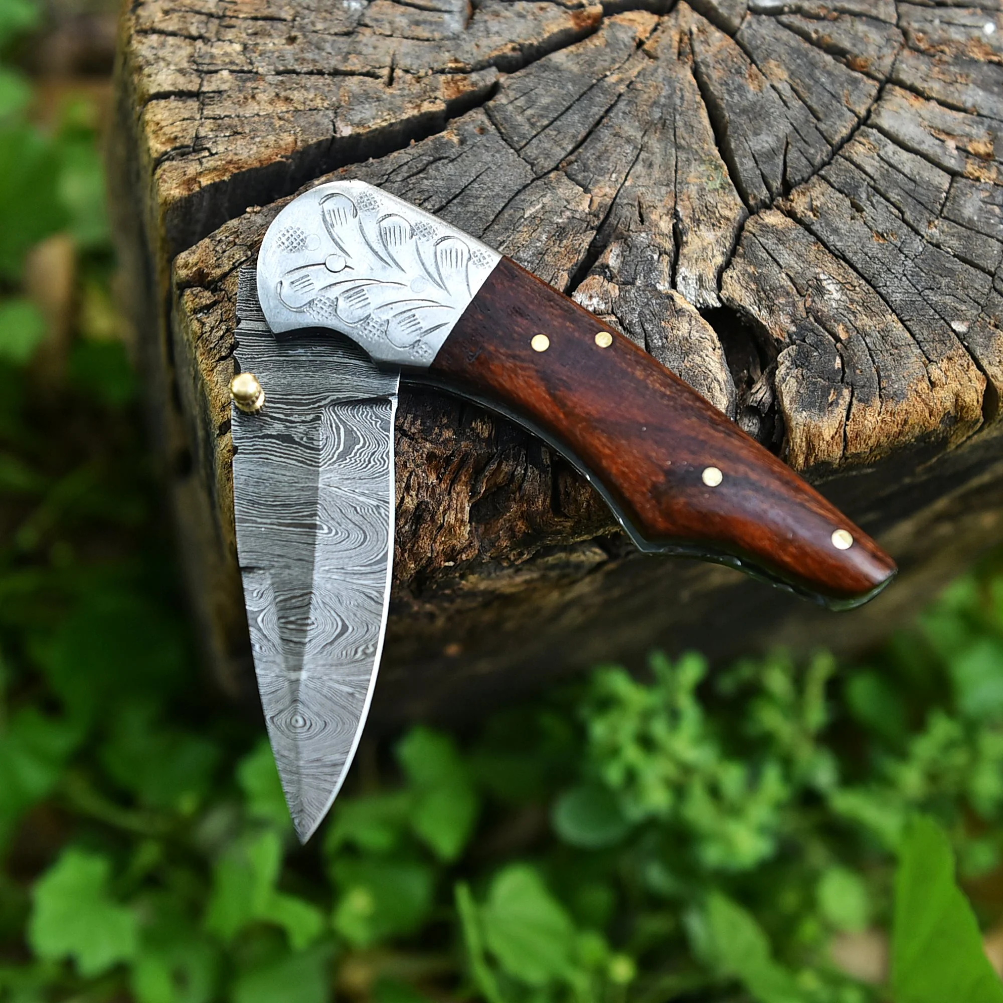 Handmade Damascus Folding Blade Pocket Knife Premium Everyday Carry Tool - Image 4