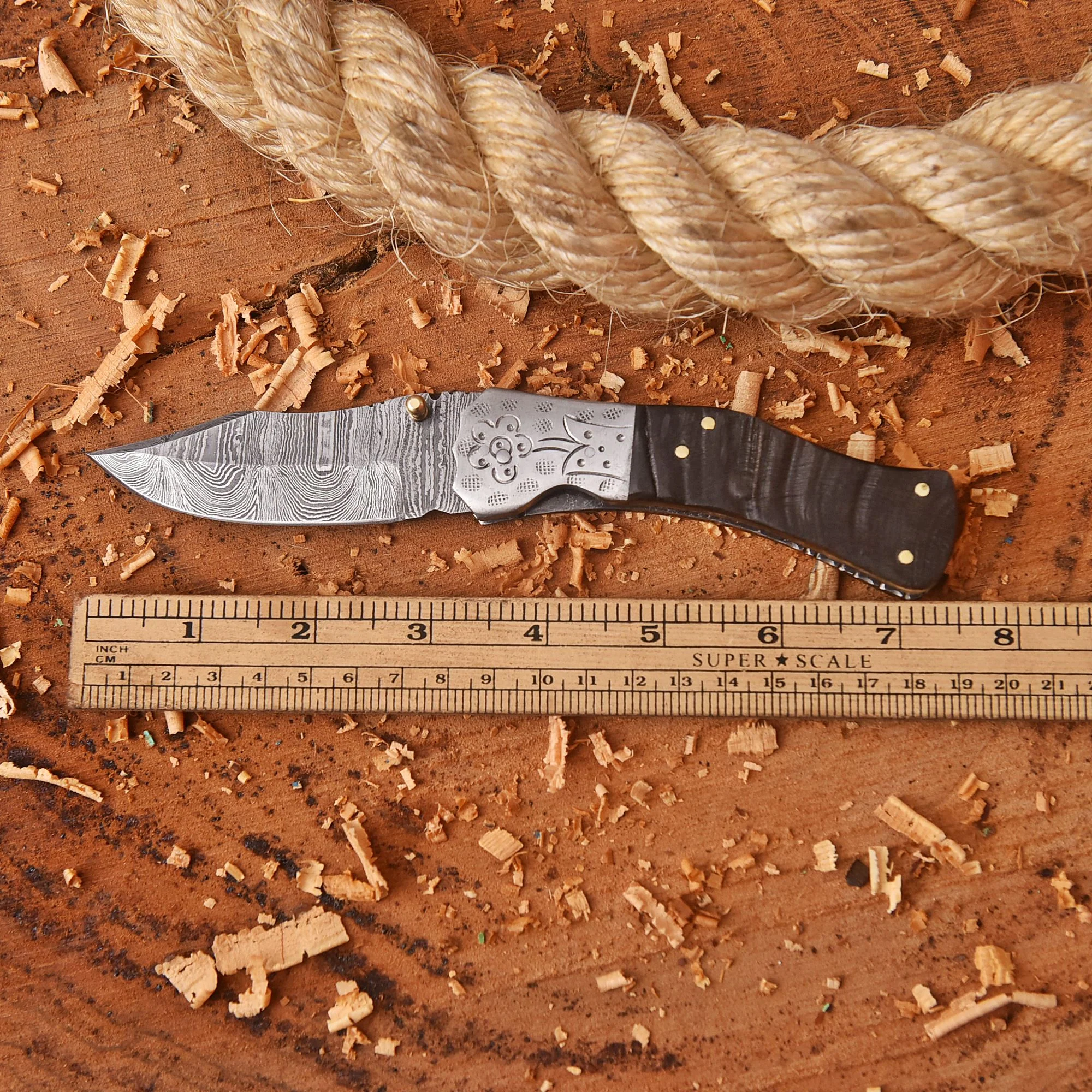 Handmade Damascus Folding Blade Pocket Knife Ram Horn Handle Camping Knife - Image 5