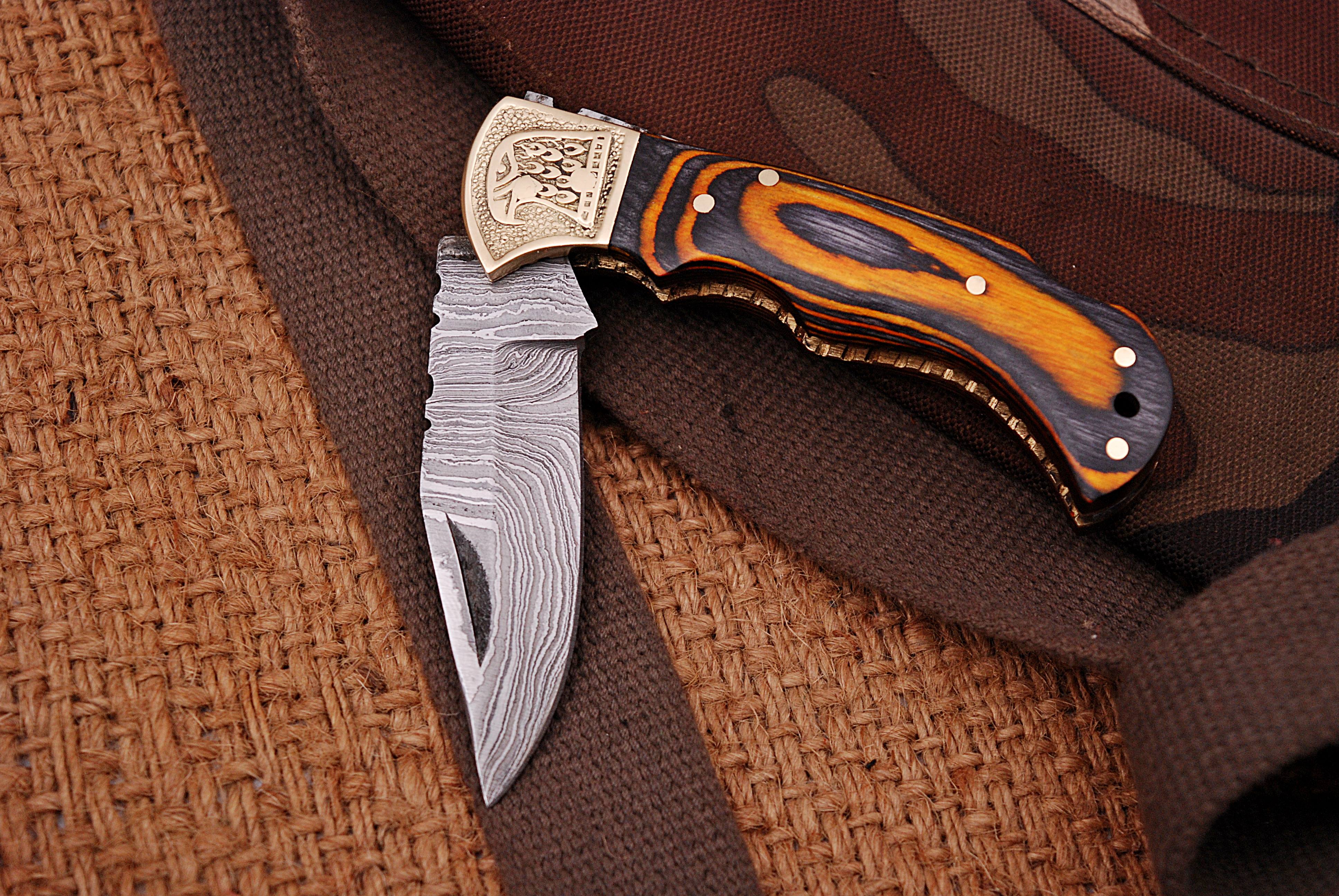 Handmade Damascus Folding Blade Pocket Knife Wood Handle - Image 4