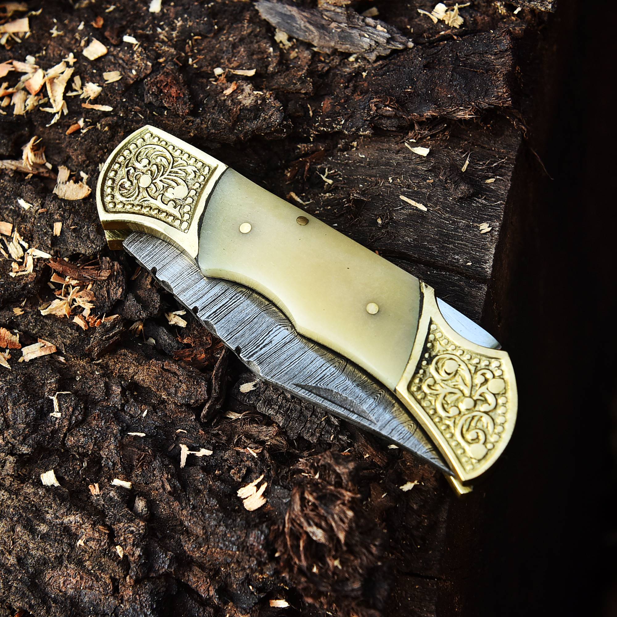 Handmade Damascus Folding Knife Hiking Gift Knife Camel Bone Handle - Image 5