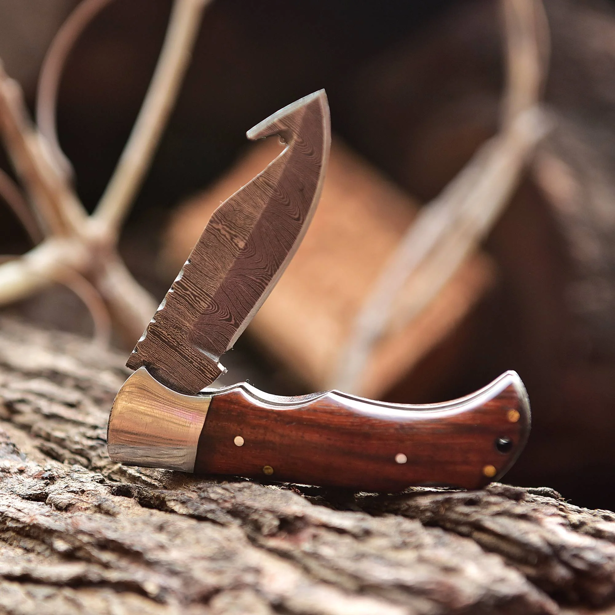 Handmade Damascus Outdoor Camping Folding Gut Hook Blade Pocket Knife - Image 4