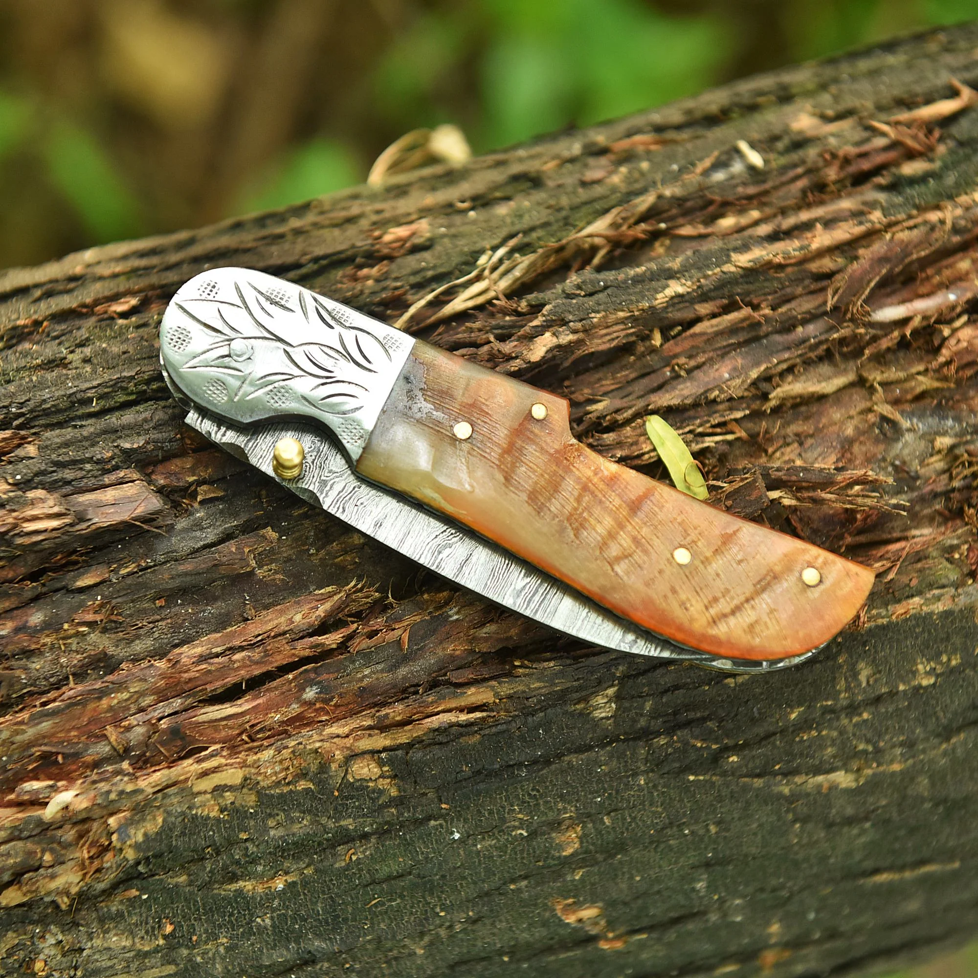 Handmade Damascus Pocket Folding Blade Camping Knife Ram Horn Handle - Image 6