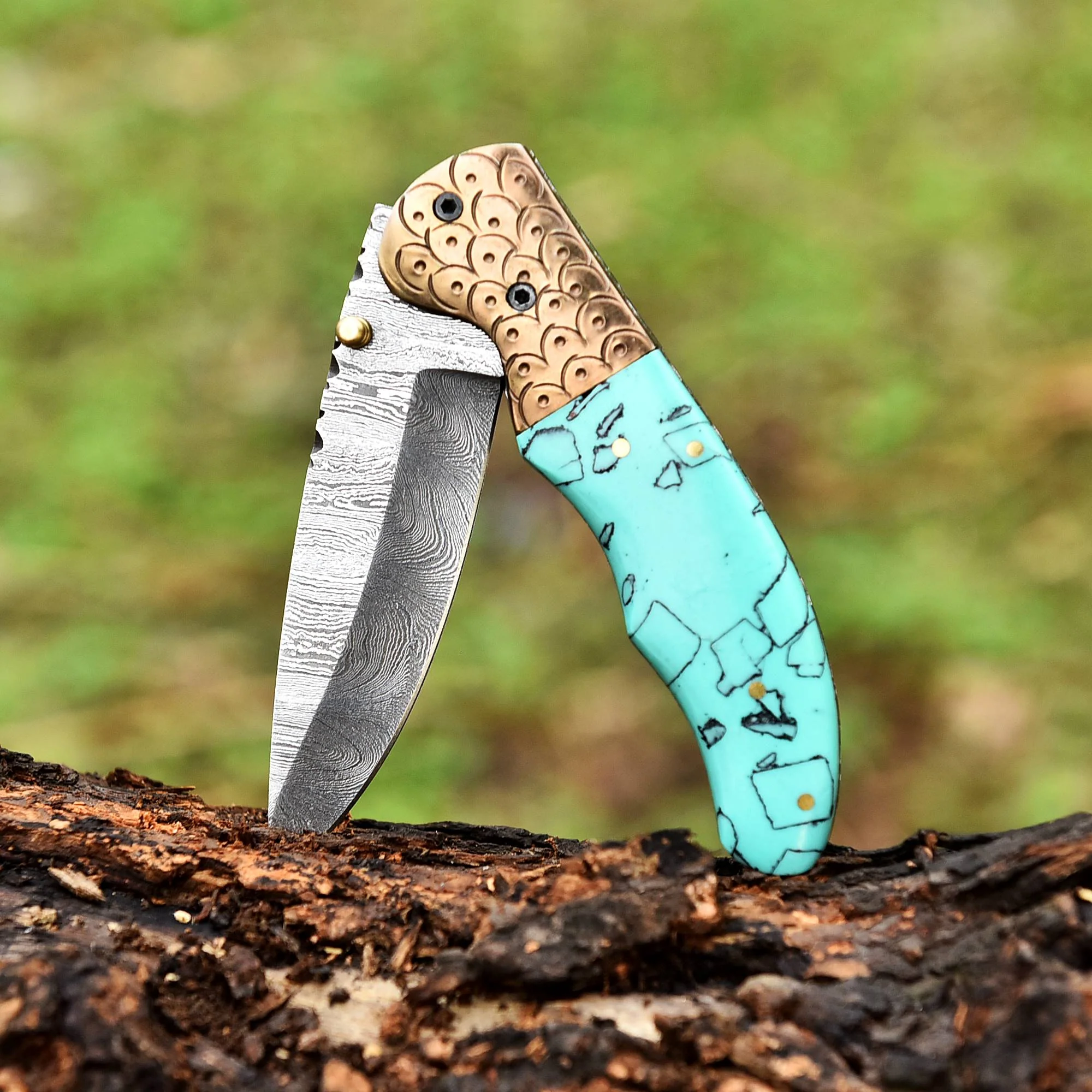 Handmade Damascus Pocket Knife Folding Pocket Knife Resin Handle - Image 4