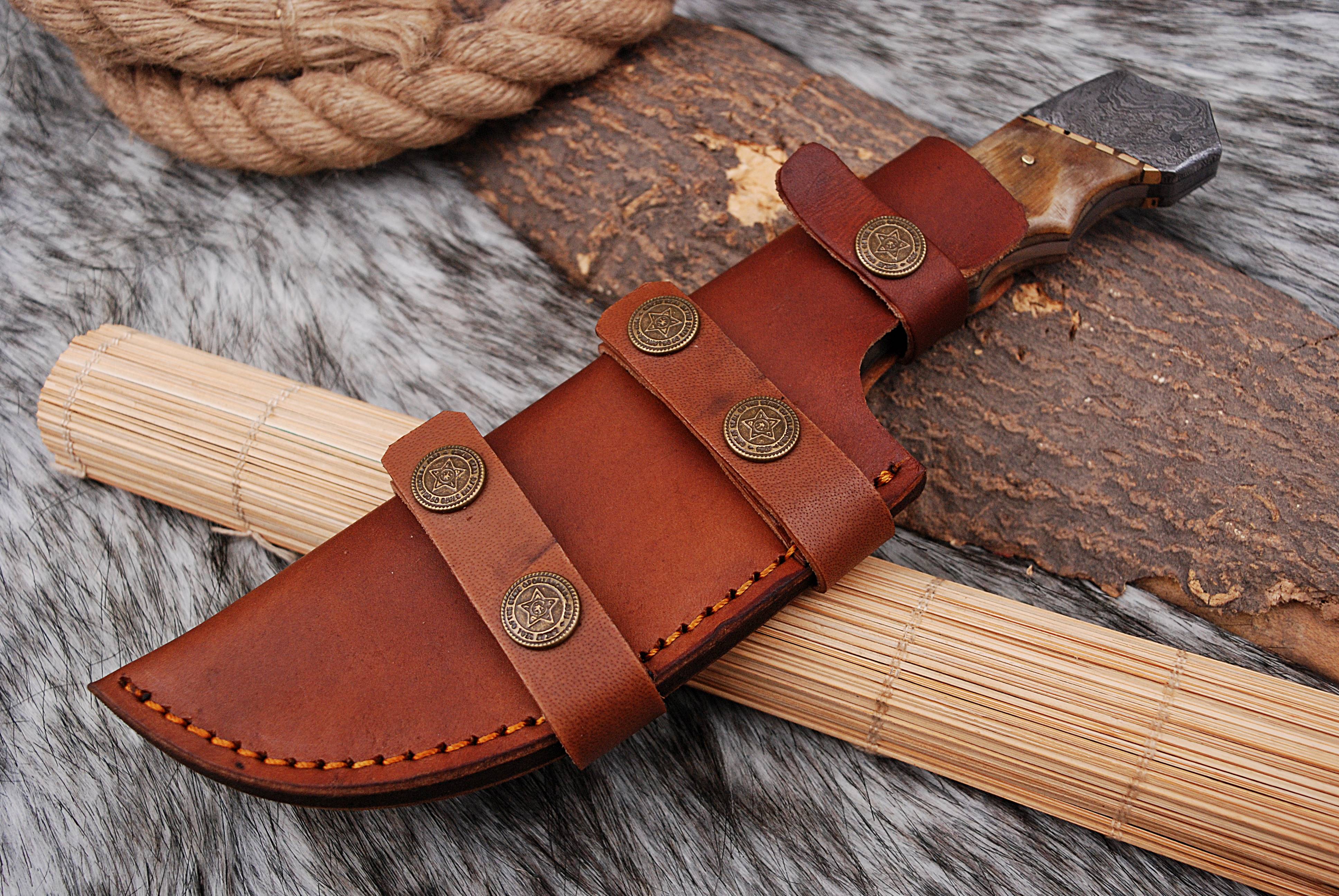 Handmade Damascus Steel Buck Hunting Knife Full Tang Ram Horn Handle Ideal Tactical - Image 6