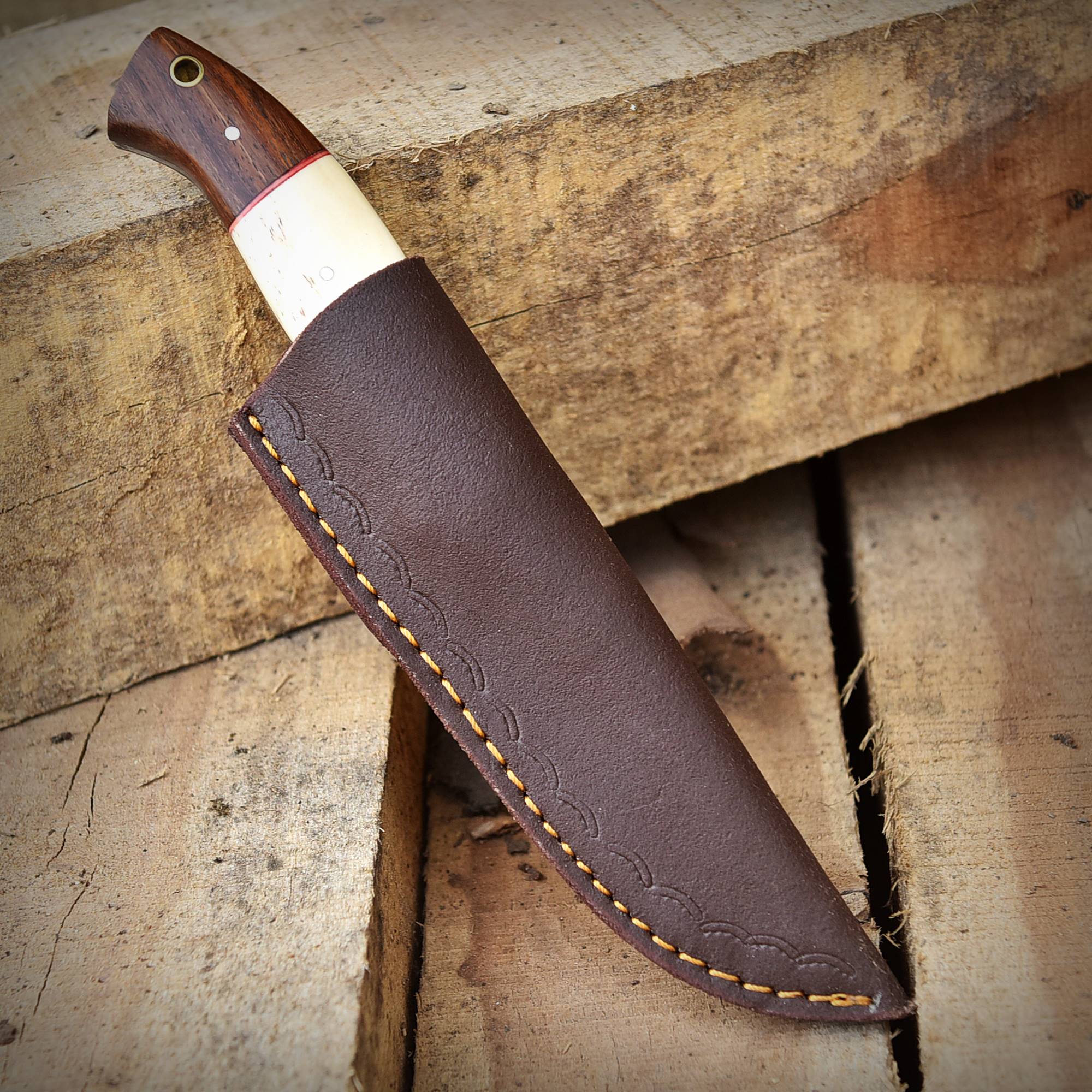 Handmade Damascus Steel Fixed Blade Bushcraft Skinner Knife With Sheath - Image 9