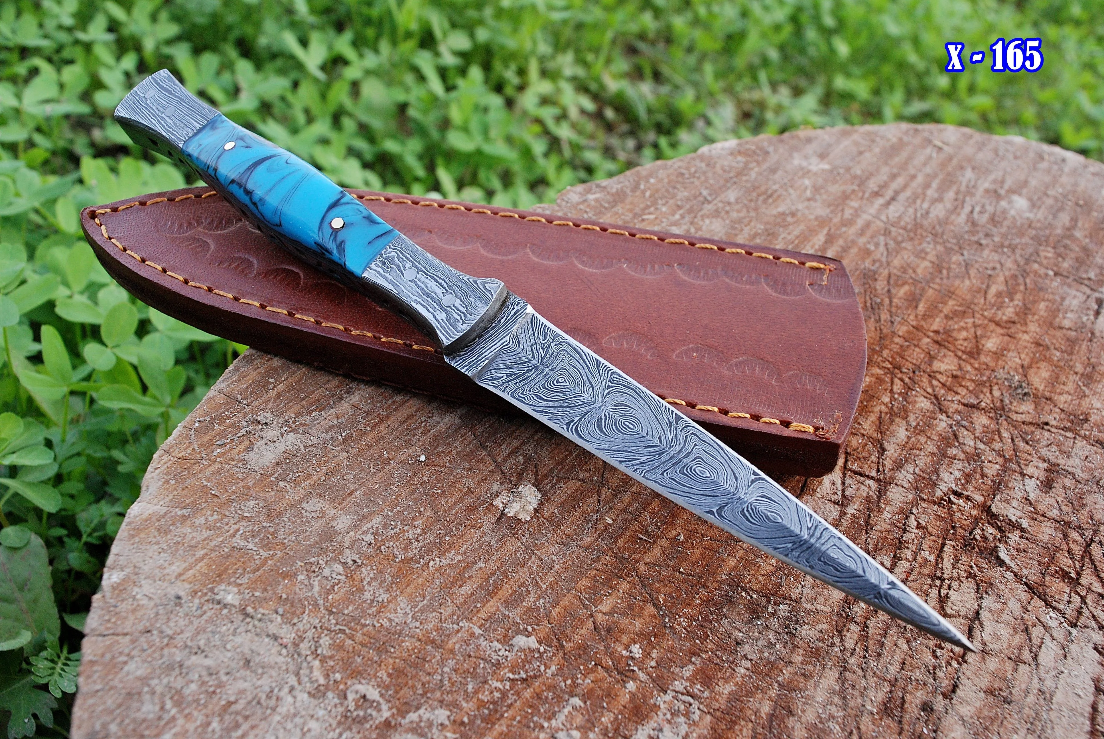 Handmade Damascus Steel Full Tang Knife with Sheath Resin Handle - Image 4