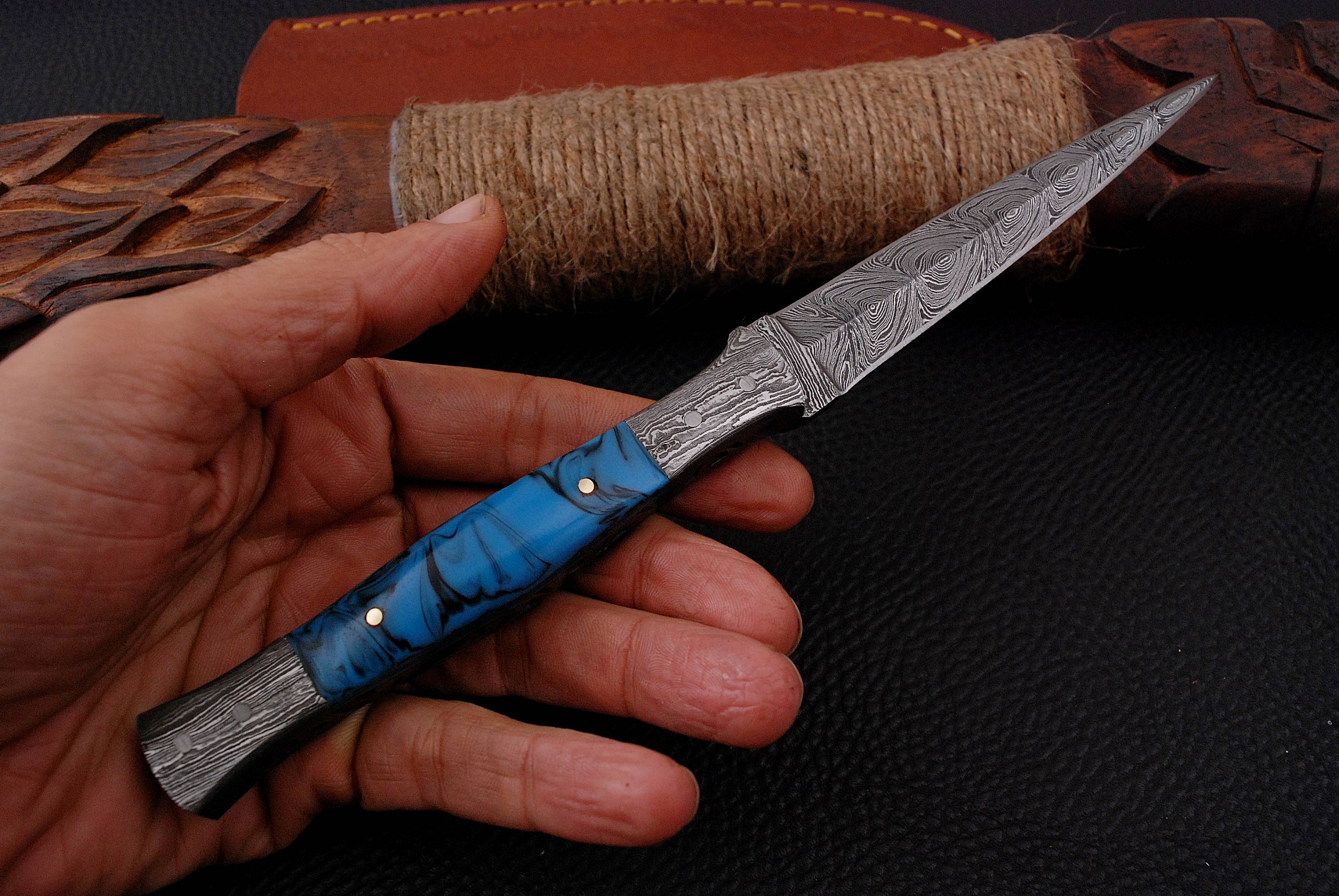 Handmade Damascus Steel Full Tang Knife with Sheath Resin Handle - Image 9