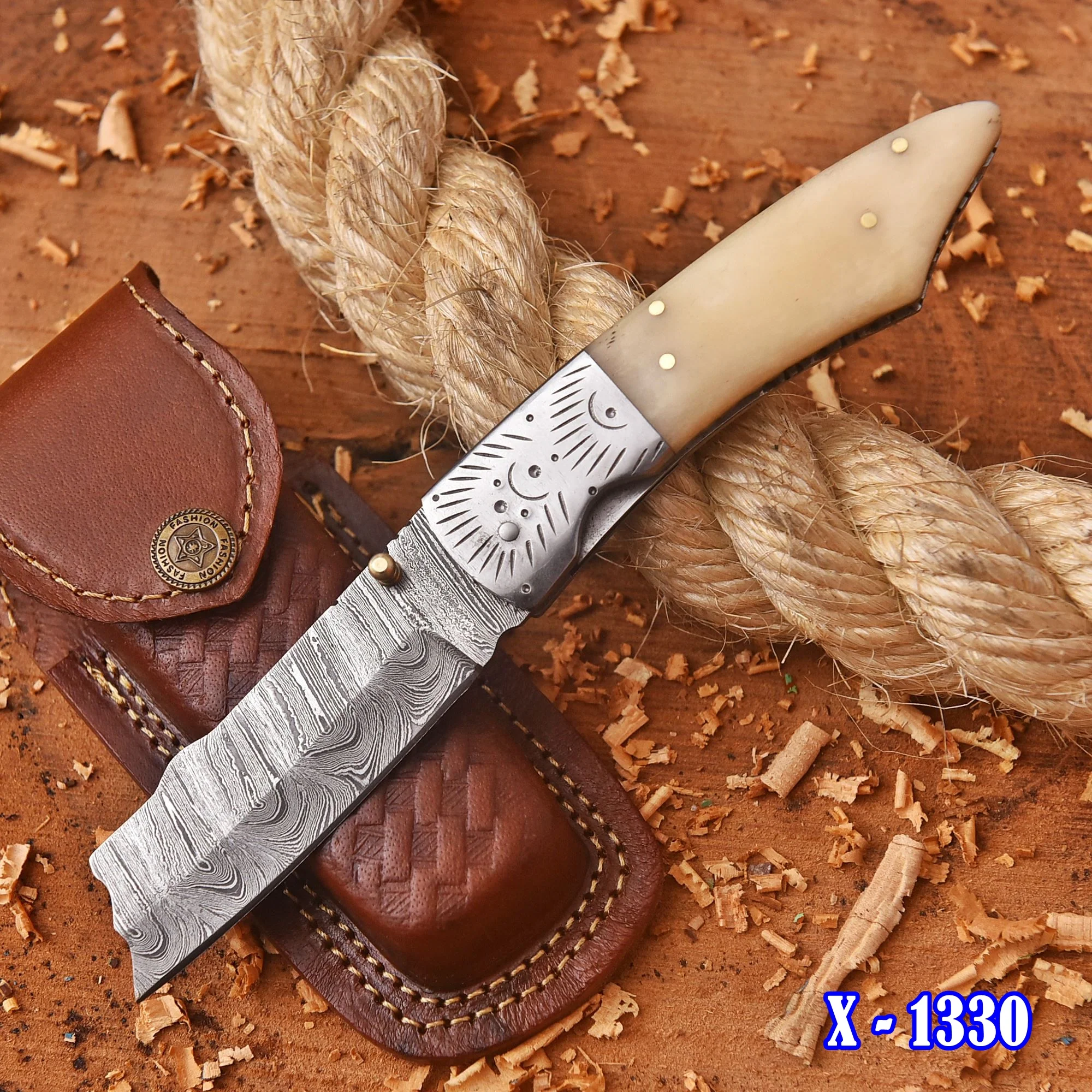 Handmade Damascus Steel Hunting Folding Blade Pocket Knife With Sheath - Image 2