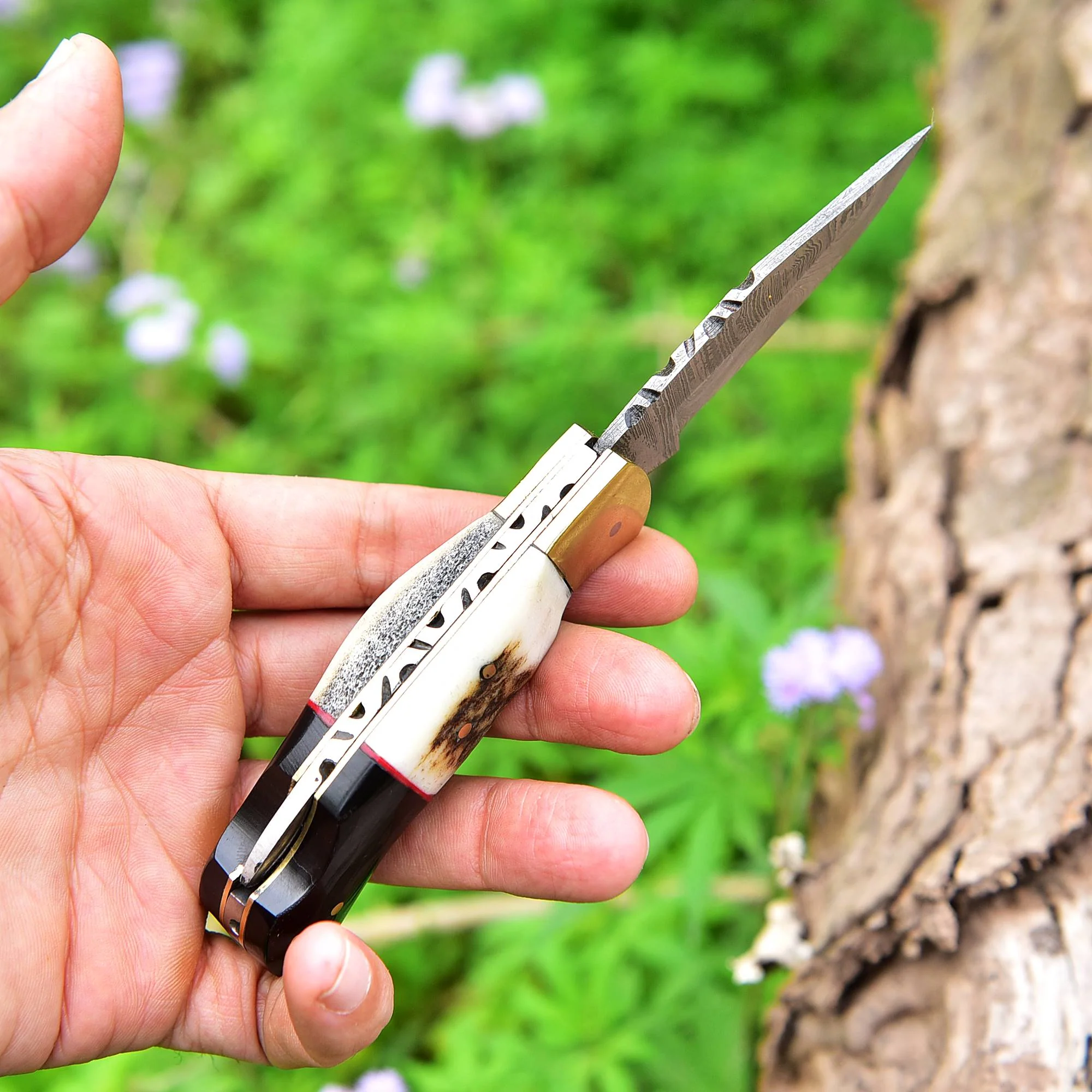 Handmade Damascus Steel Hunting Pocket Folding Knife with BackLock - Camping Folding Blade With Stag & Wood Handle - Image 4