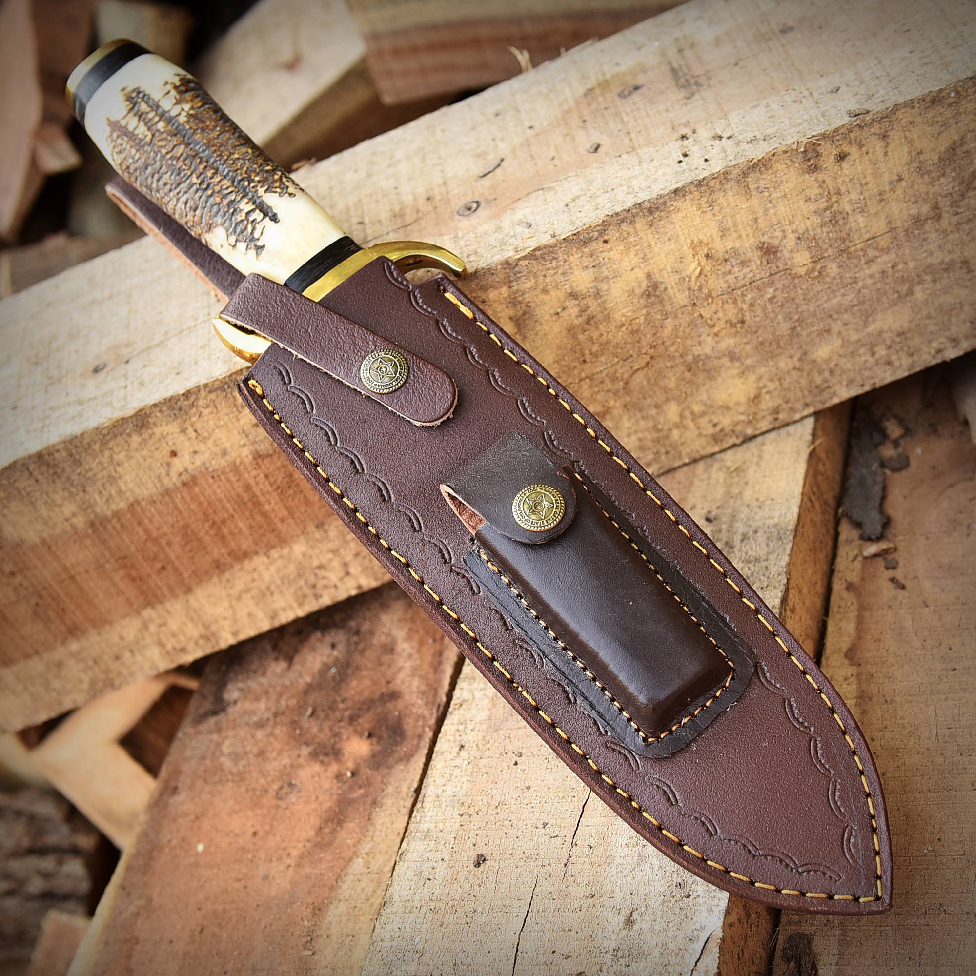 Handmade Damascus Steel Kukri Fix Blade Bowie Knife With Stag Antler Handle - Image 5
