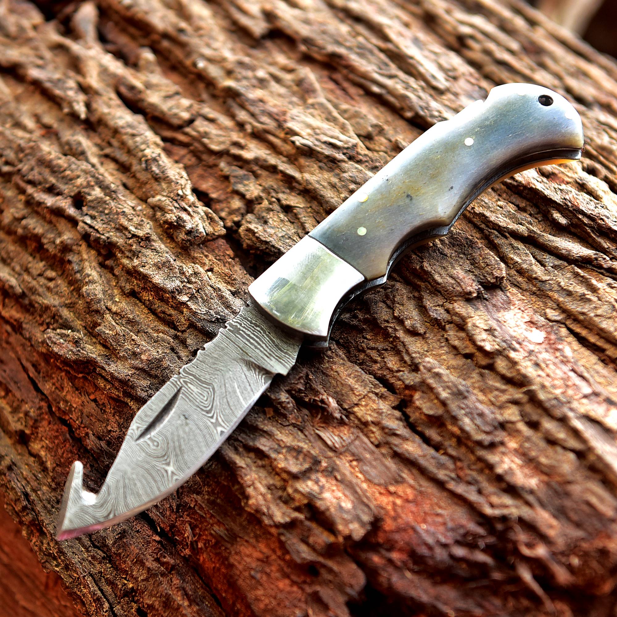 Handmade Damascus Steel Pocket Folding Guthook Blade Knife - Gray Bone Handle - Image 3