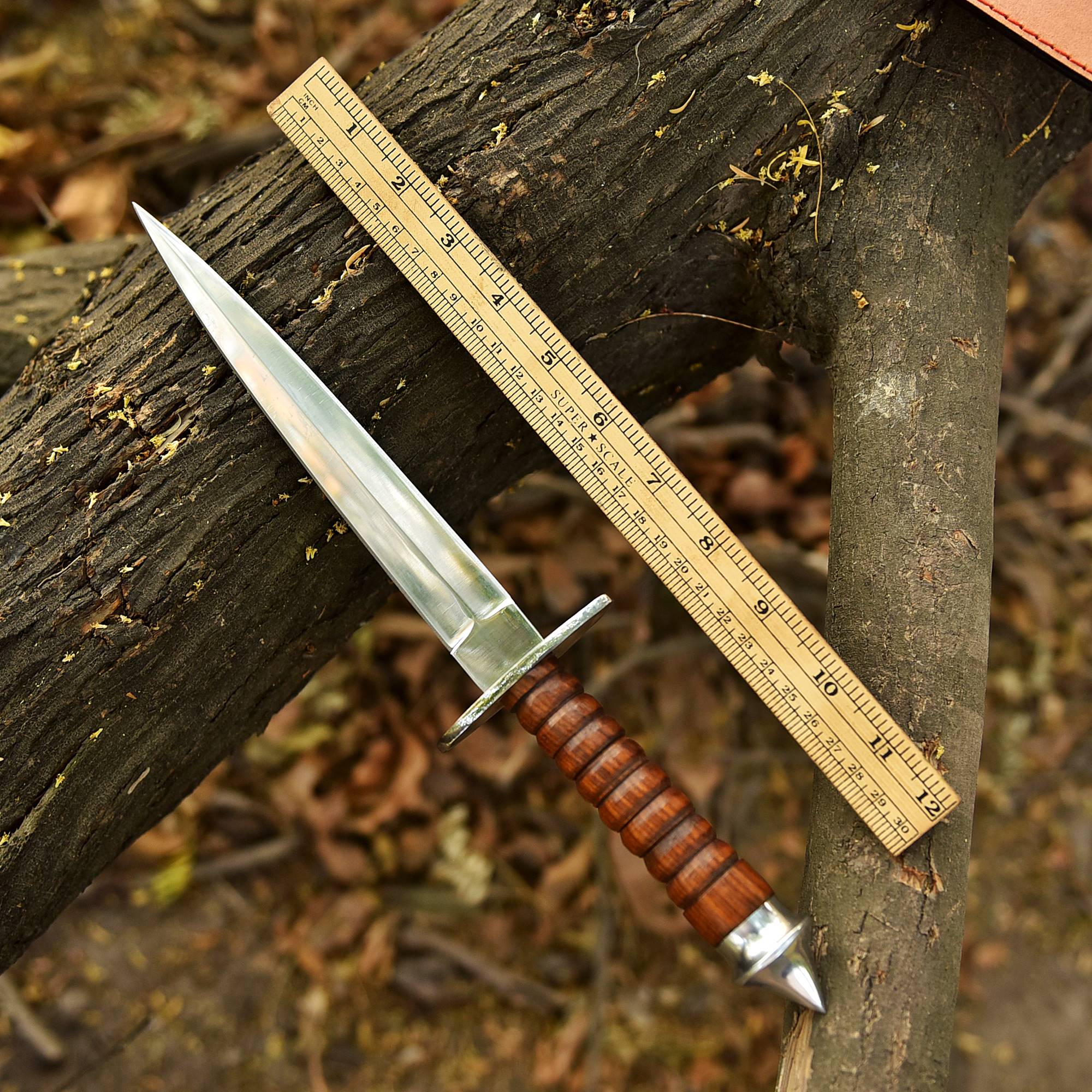 High Performance Double Edge Carbon Steel High Polish Dagger Wood Handle - Image 9