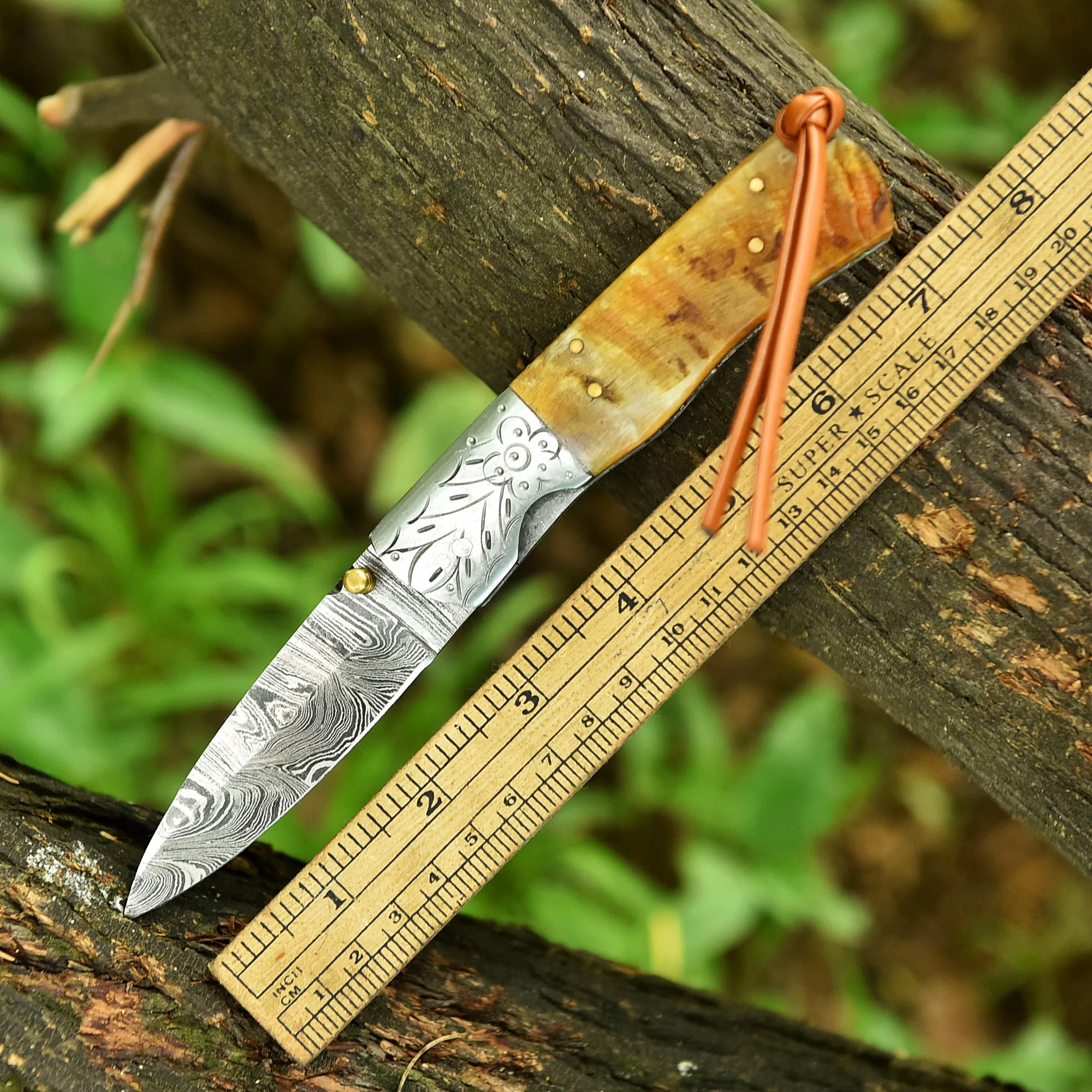 Luxury Handmade Folding Pocket Knife Damascus Blade Ram Horn Handle - Image 4