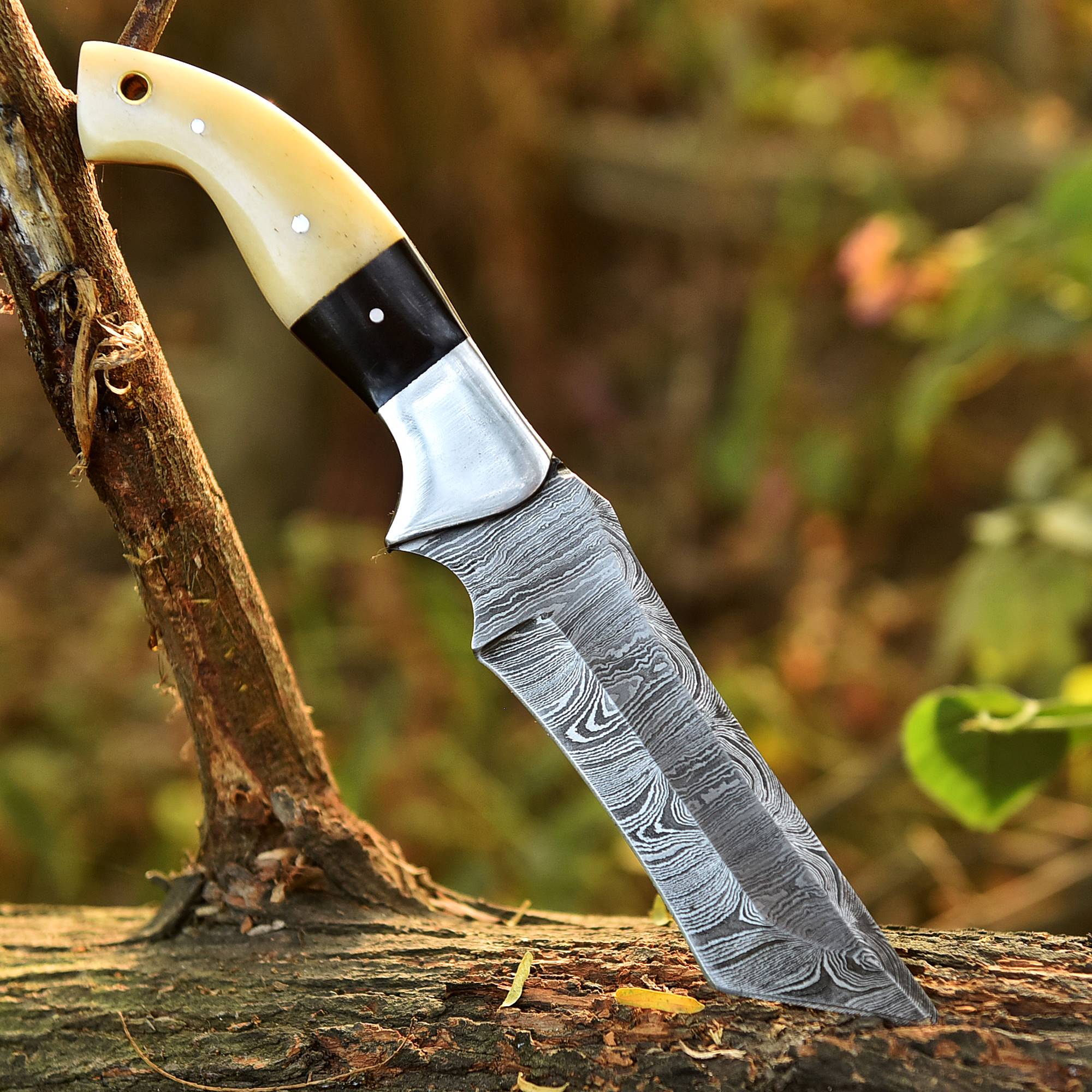Outdoor Hunting Handmade Damascus Steel Blade Skinning Knife With Sheath - Image 6