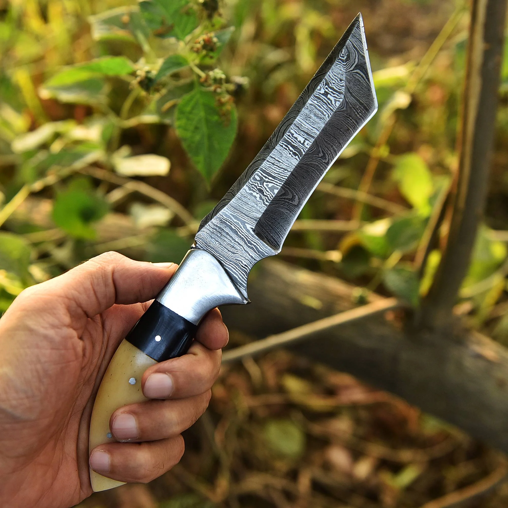 Outdoor Hunting Handmade Damascus Steel Blade Skinning Knife With Sheath - Image 7